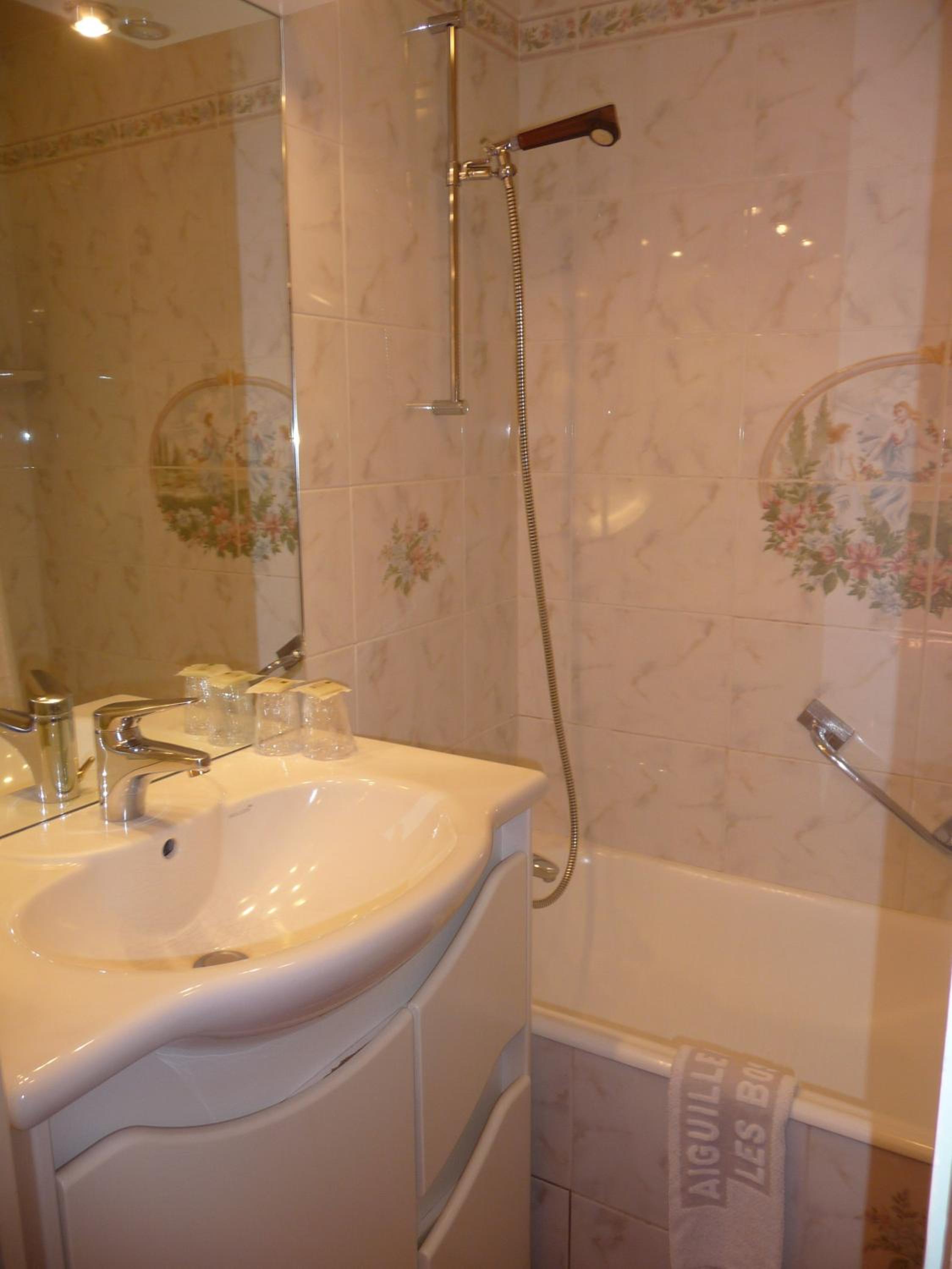Mountain Double or Twin Room - Photo 9