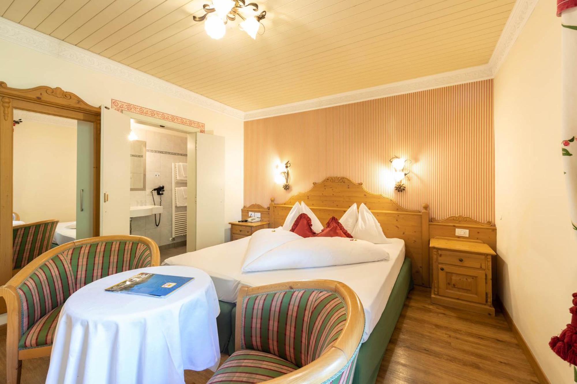 Superior Double Room (main building) - Photo 2