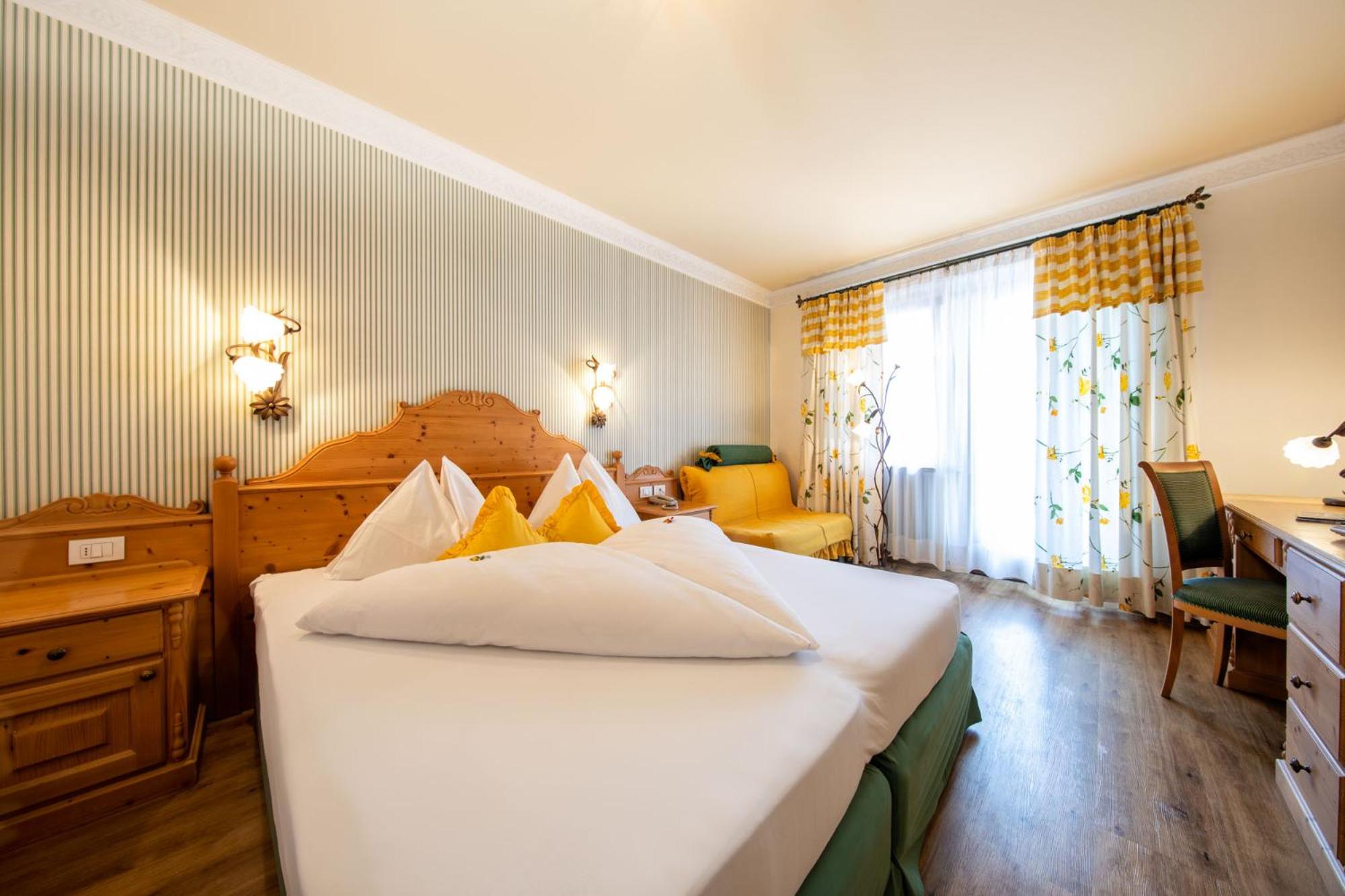 Superior Double Room (main building) - Photo 4