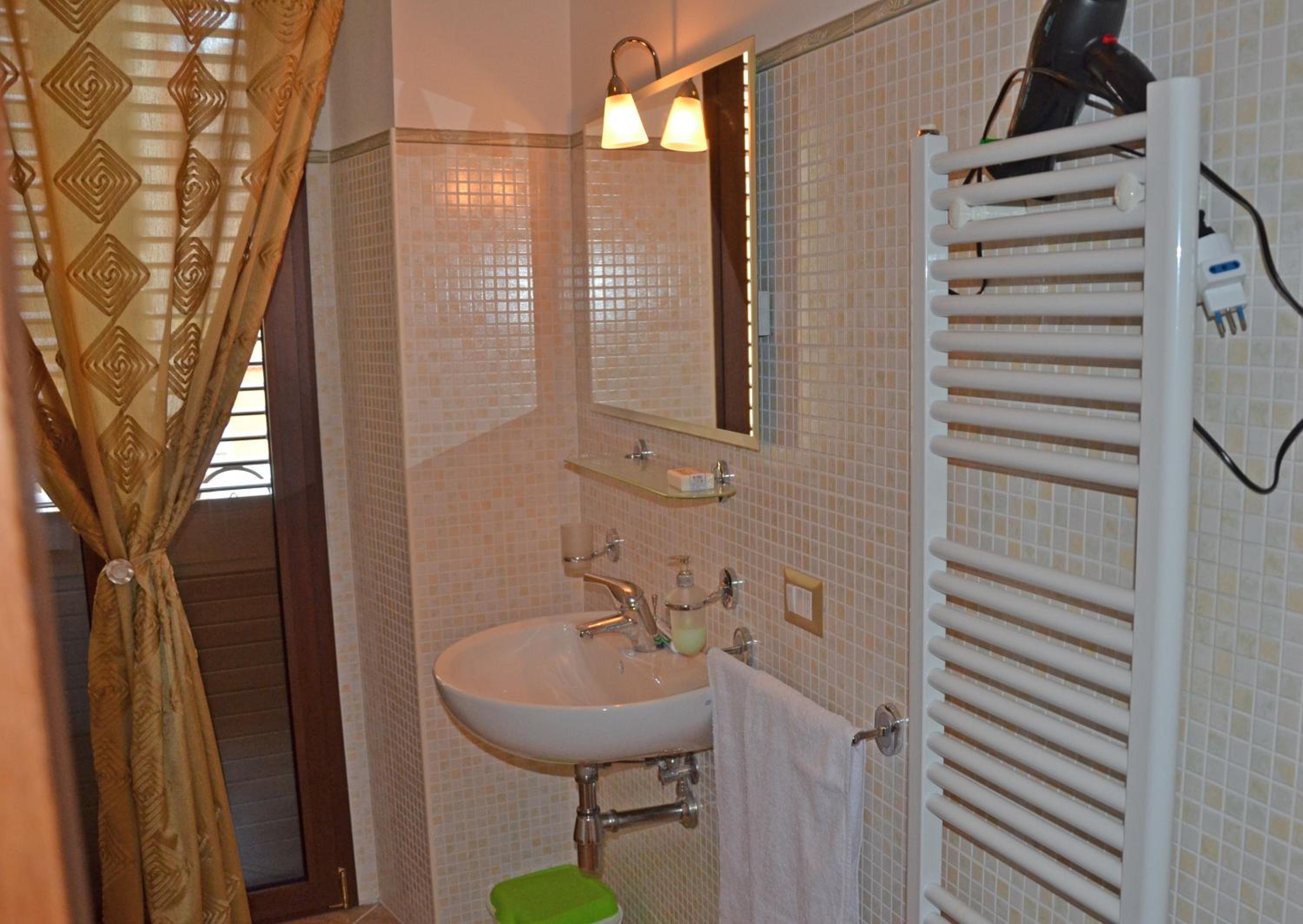 Double or Twin Room photo 2