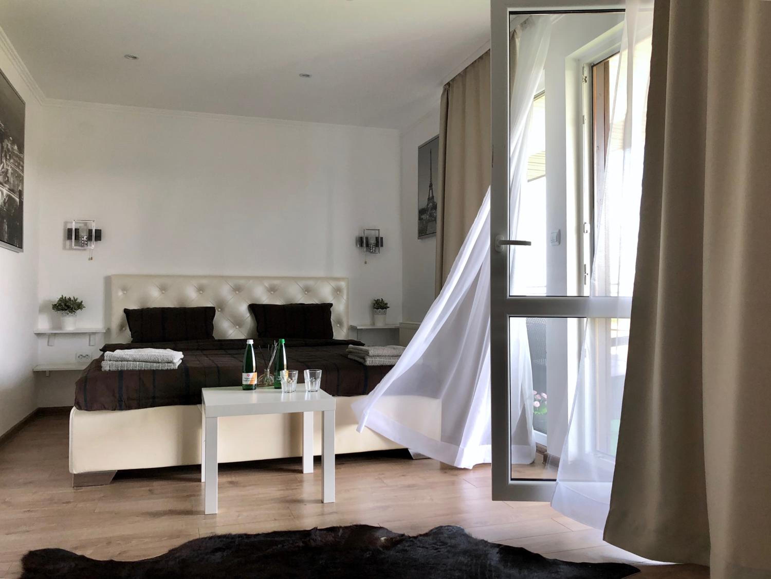 Deluxe Room (2 Adults + 1 Child) photo 1