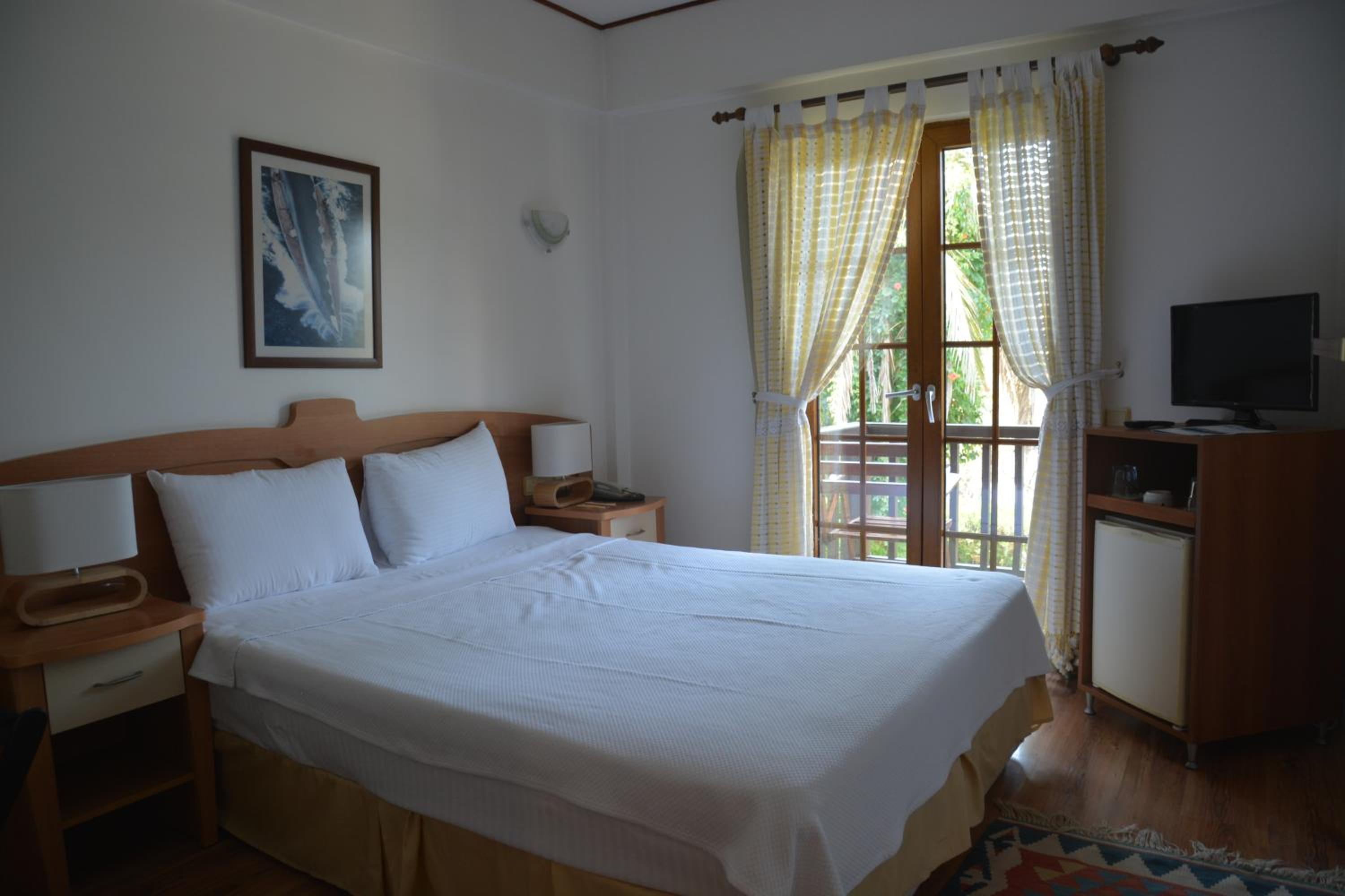 Classic Double or Twin Room - Photo 1