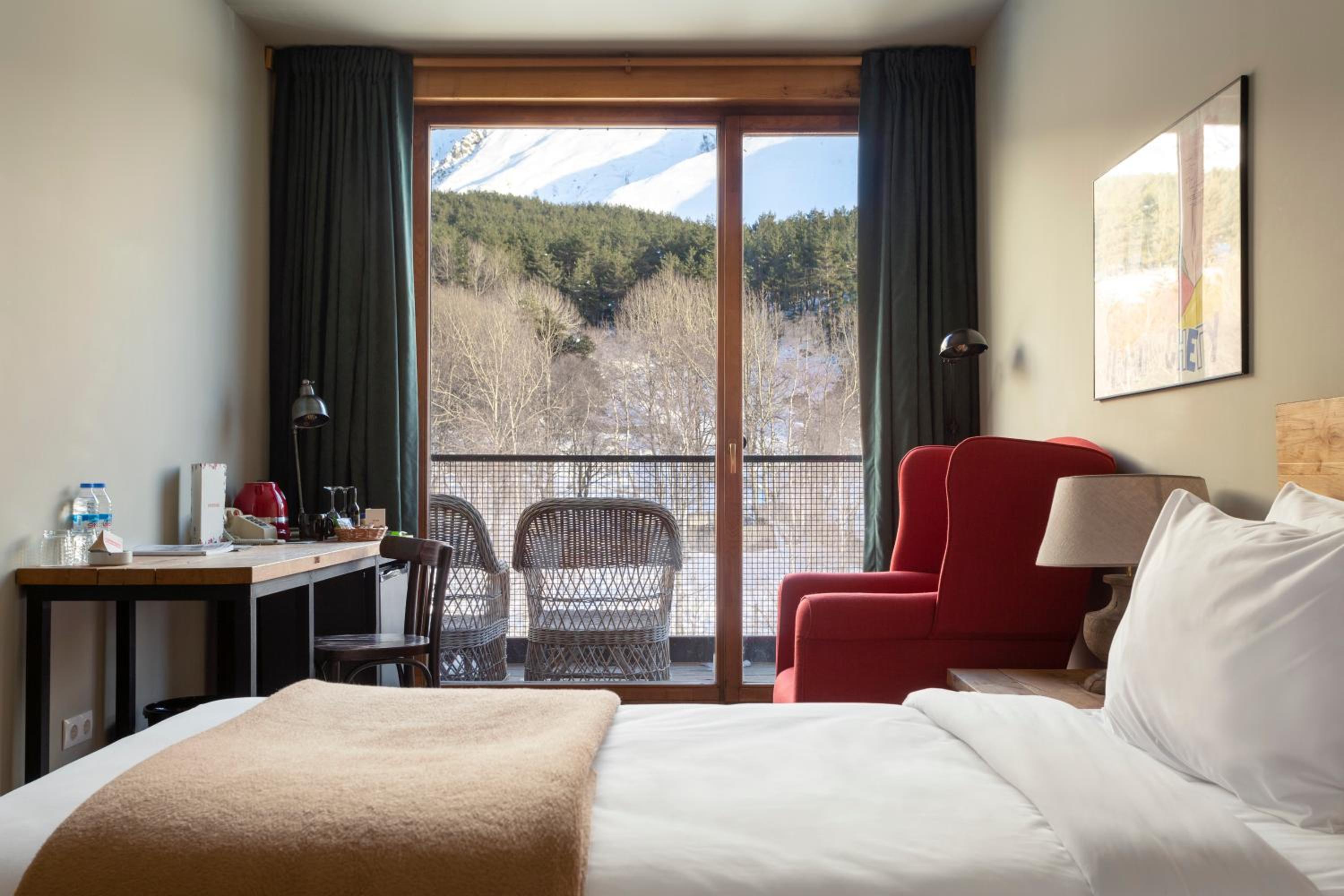 Standard Twin Room - Photo 3
