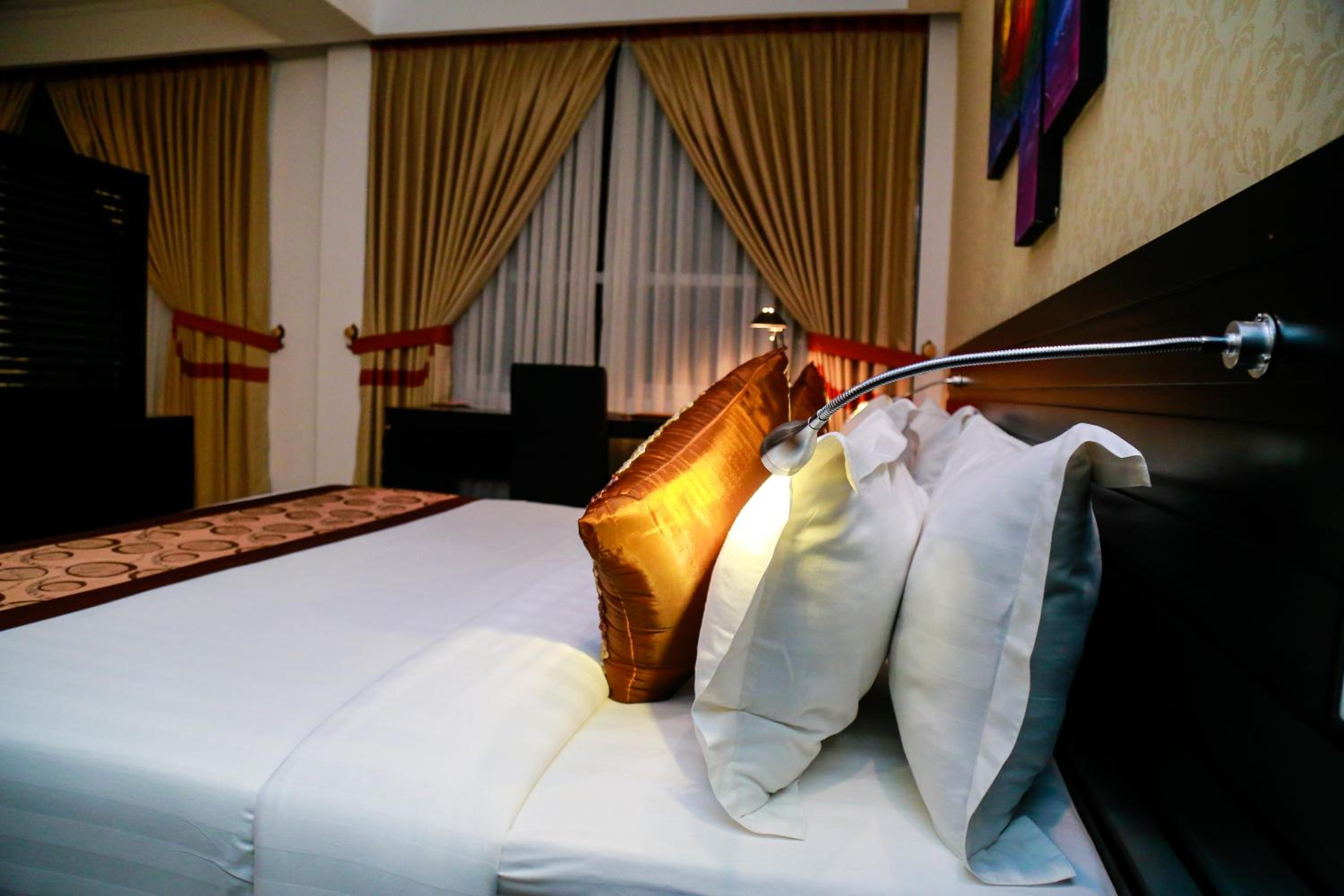 Deluxe Double or Twin Room photo 2