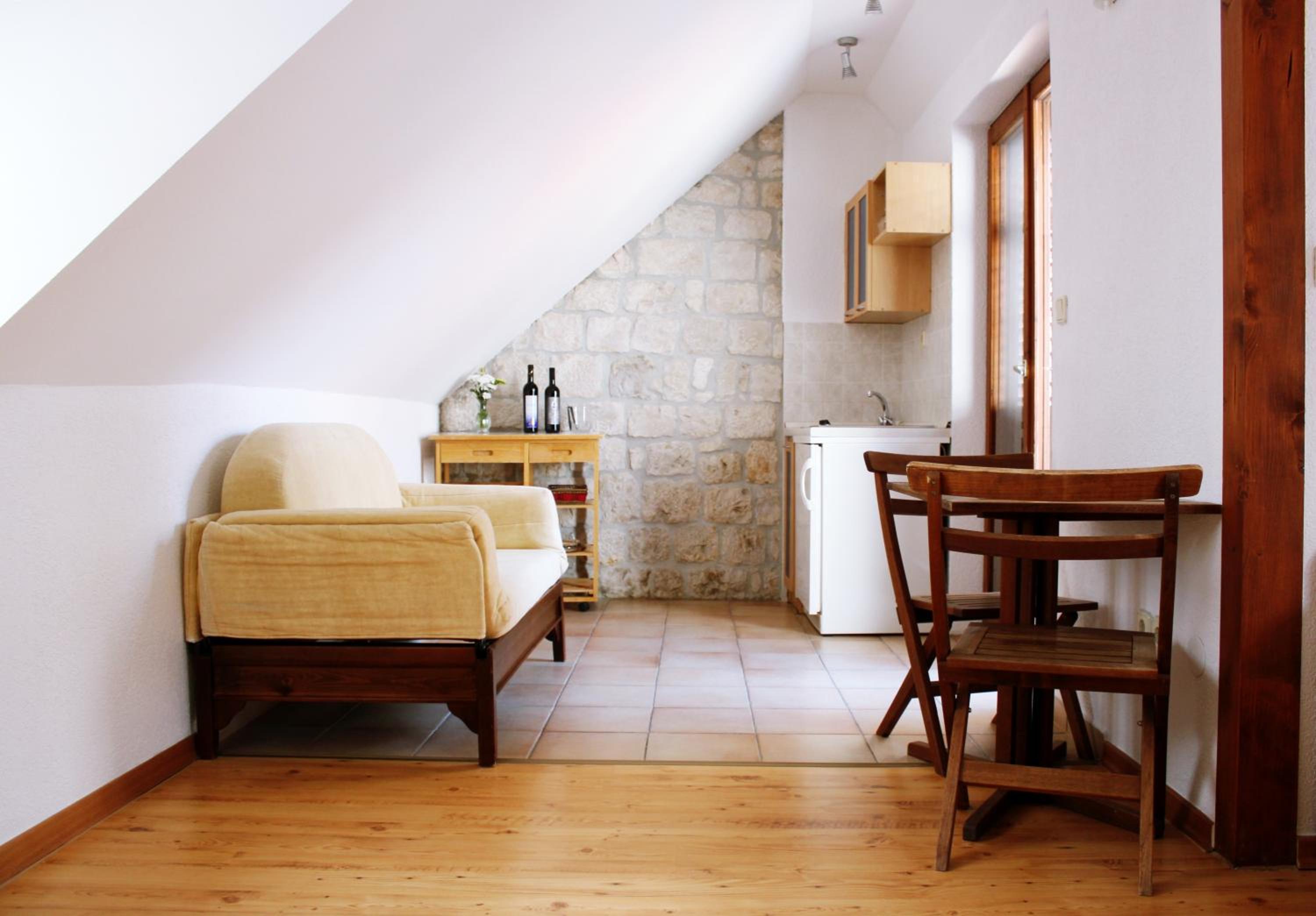 Apartment - Photo 10