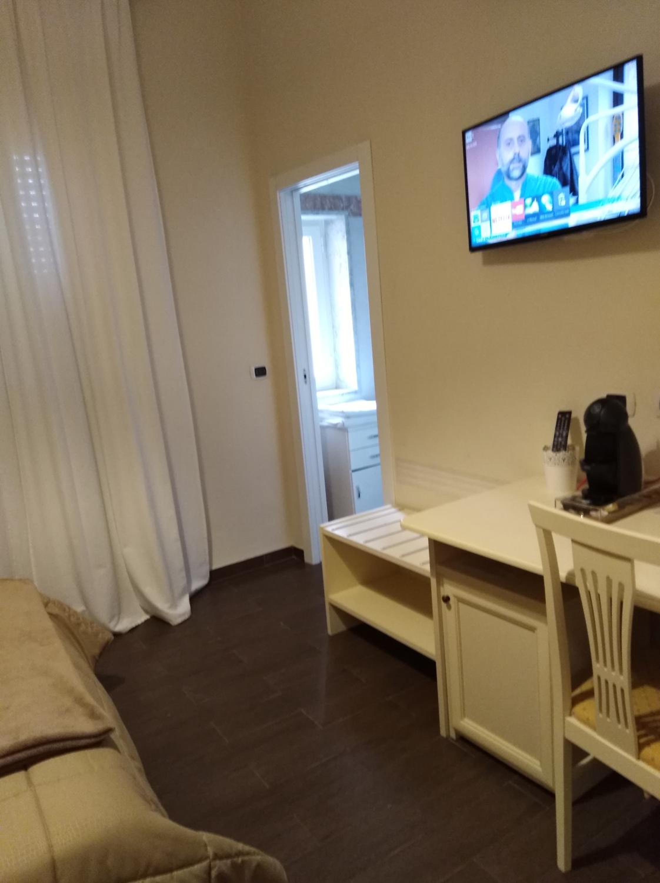 Double Room - Photo 34