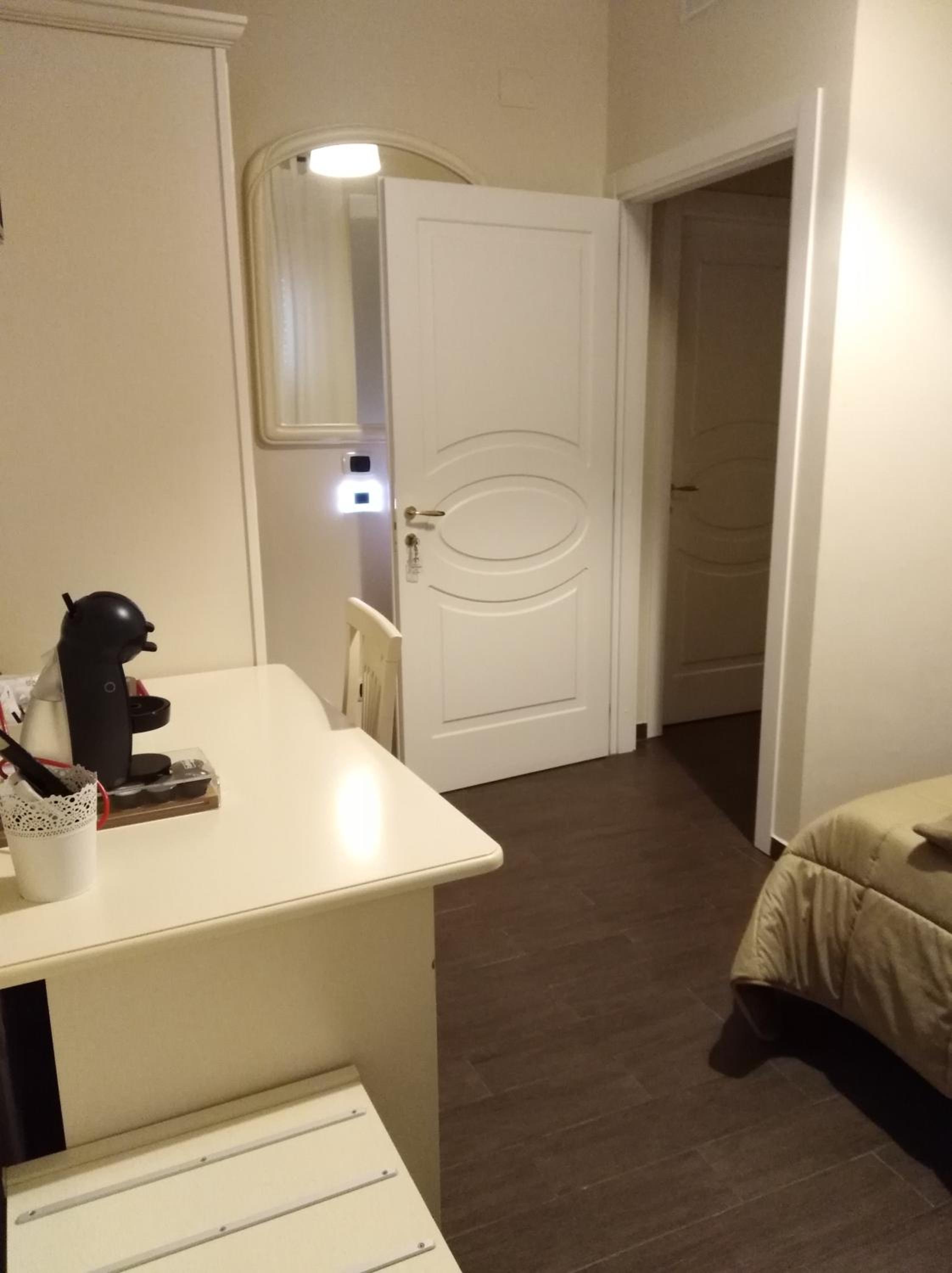 Double Room - Photo 32