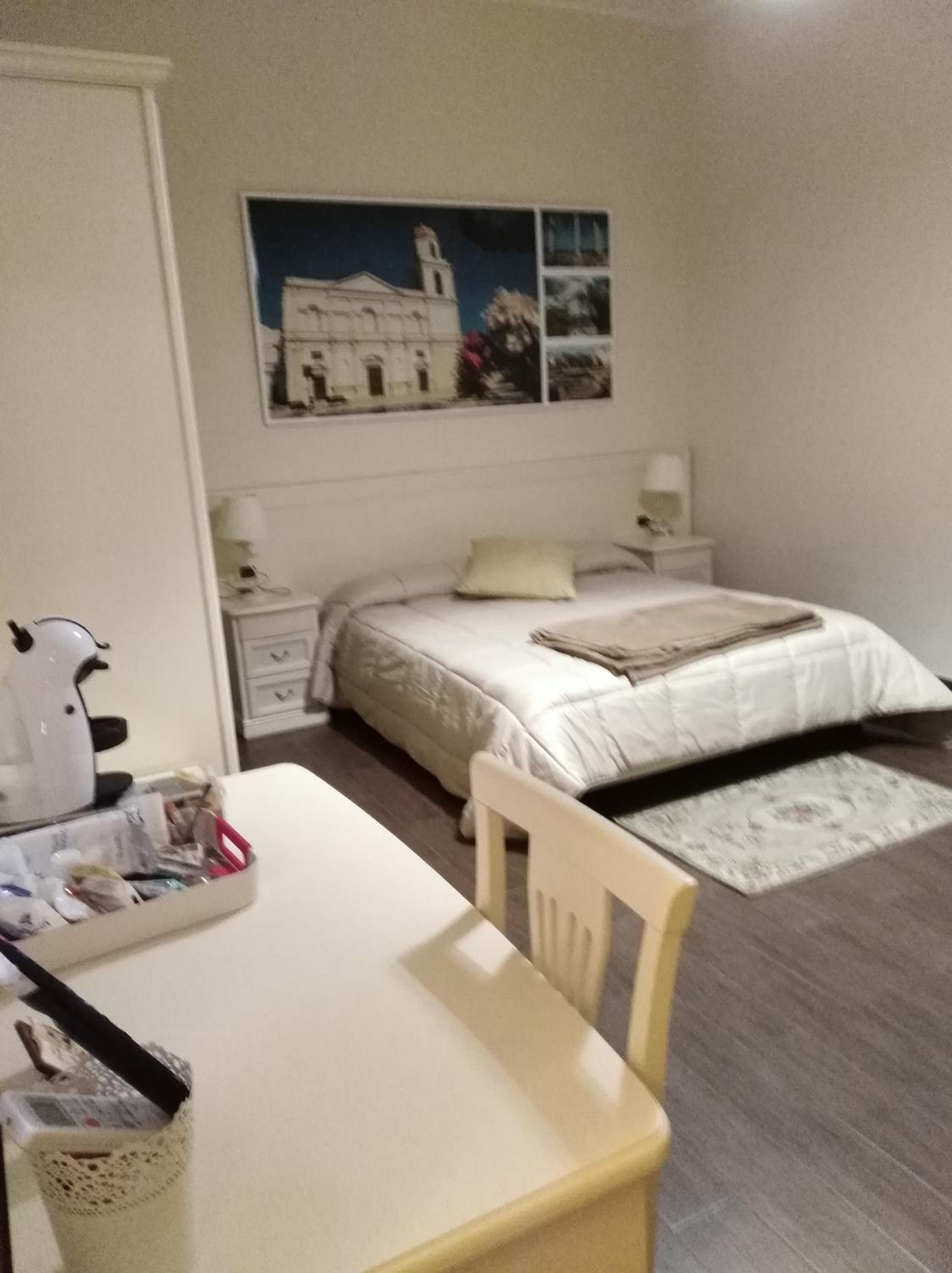 Quadruple Room with Private Bathroom - Photo 21