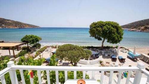 Double Room with Sea View - Photo 9