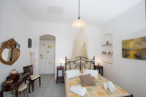 Double Room with Sea View - Photo 2