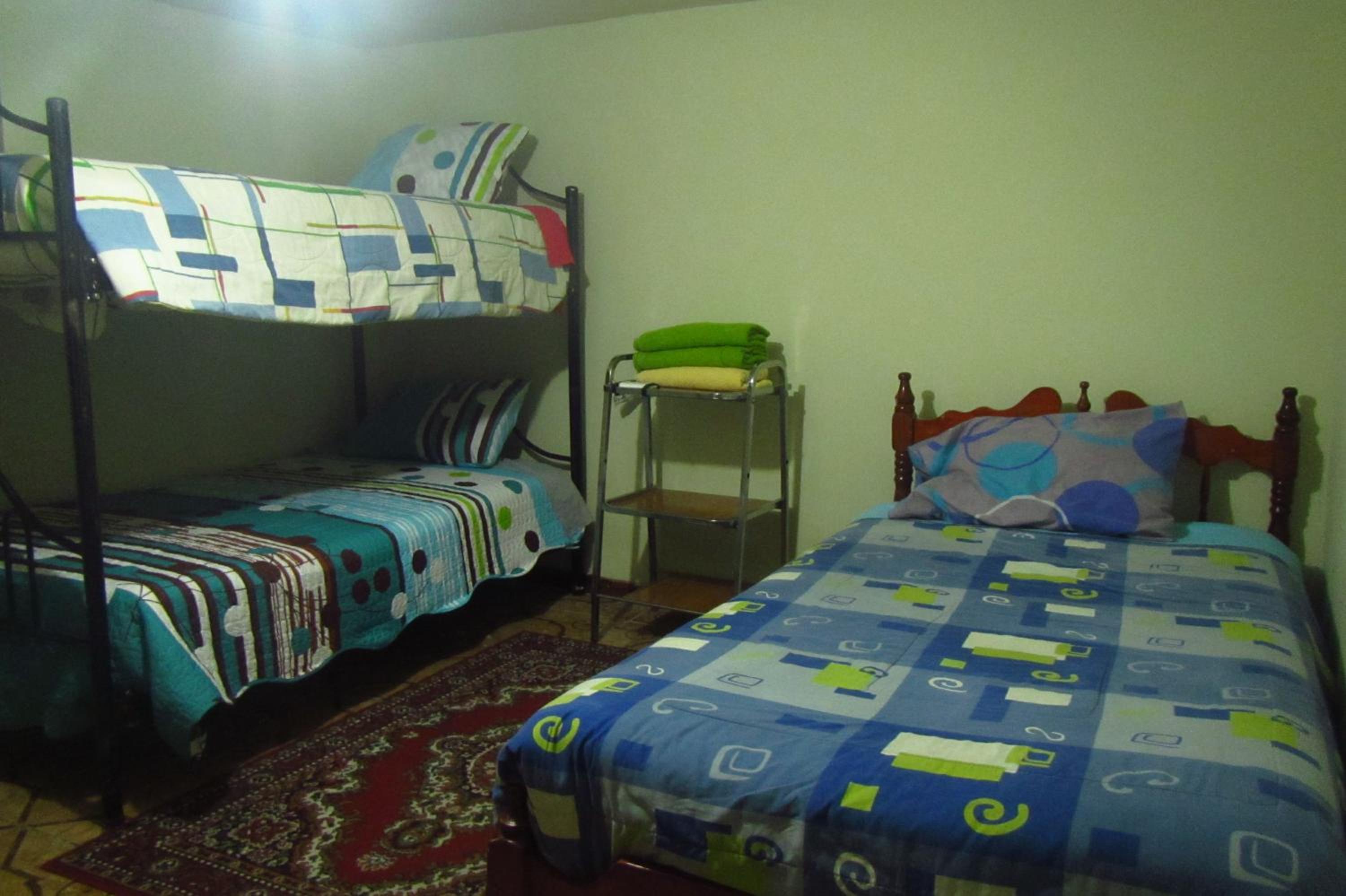 Basic Triple Room with Shared Bathroom photo 2