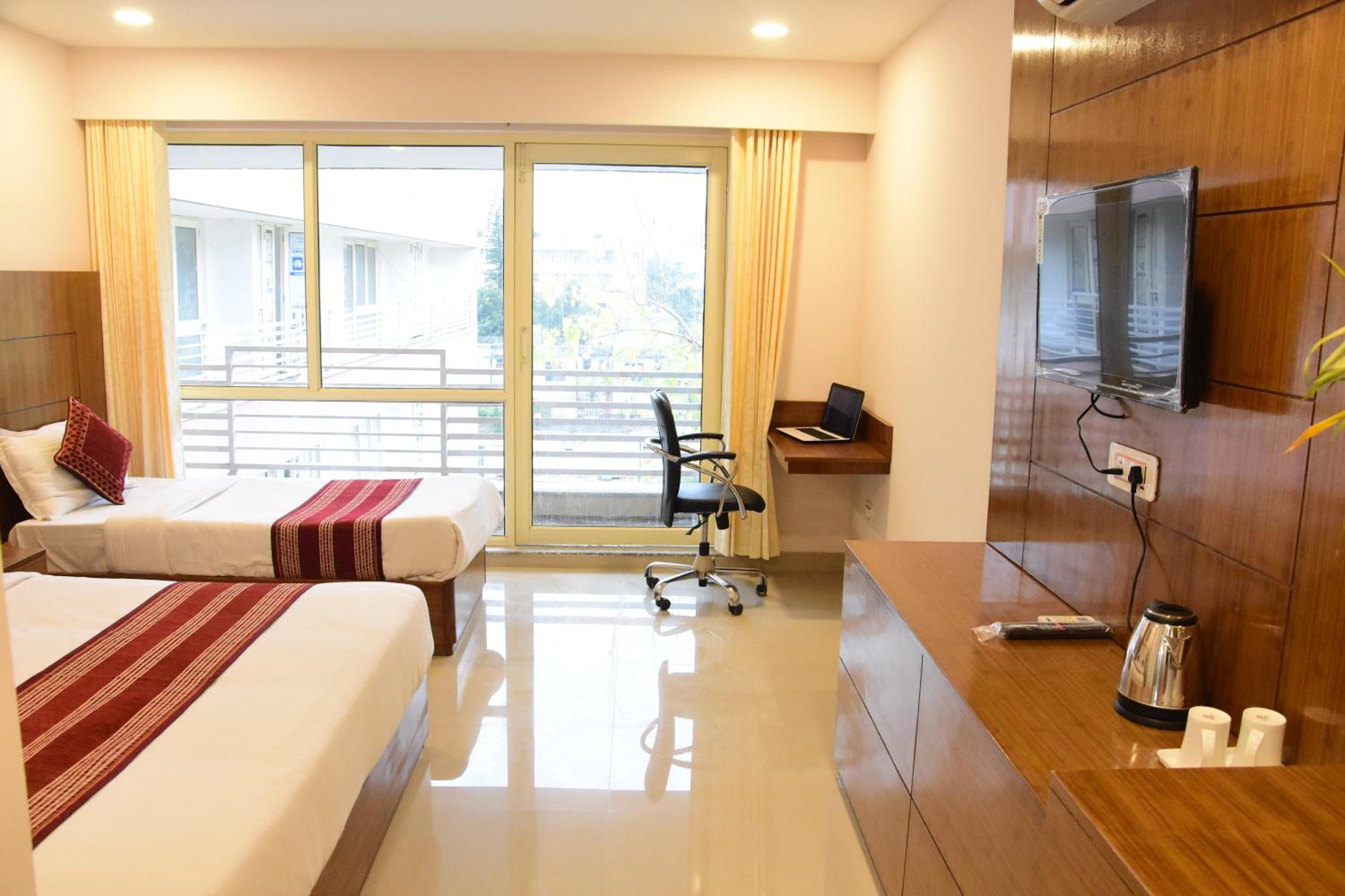 Trio Room - Photo 6