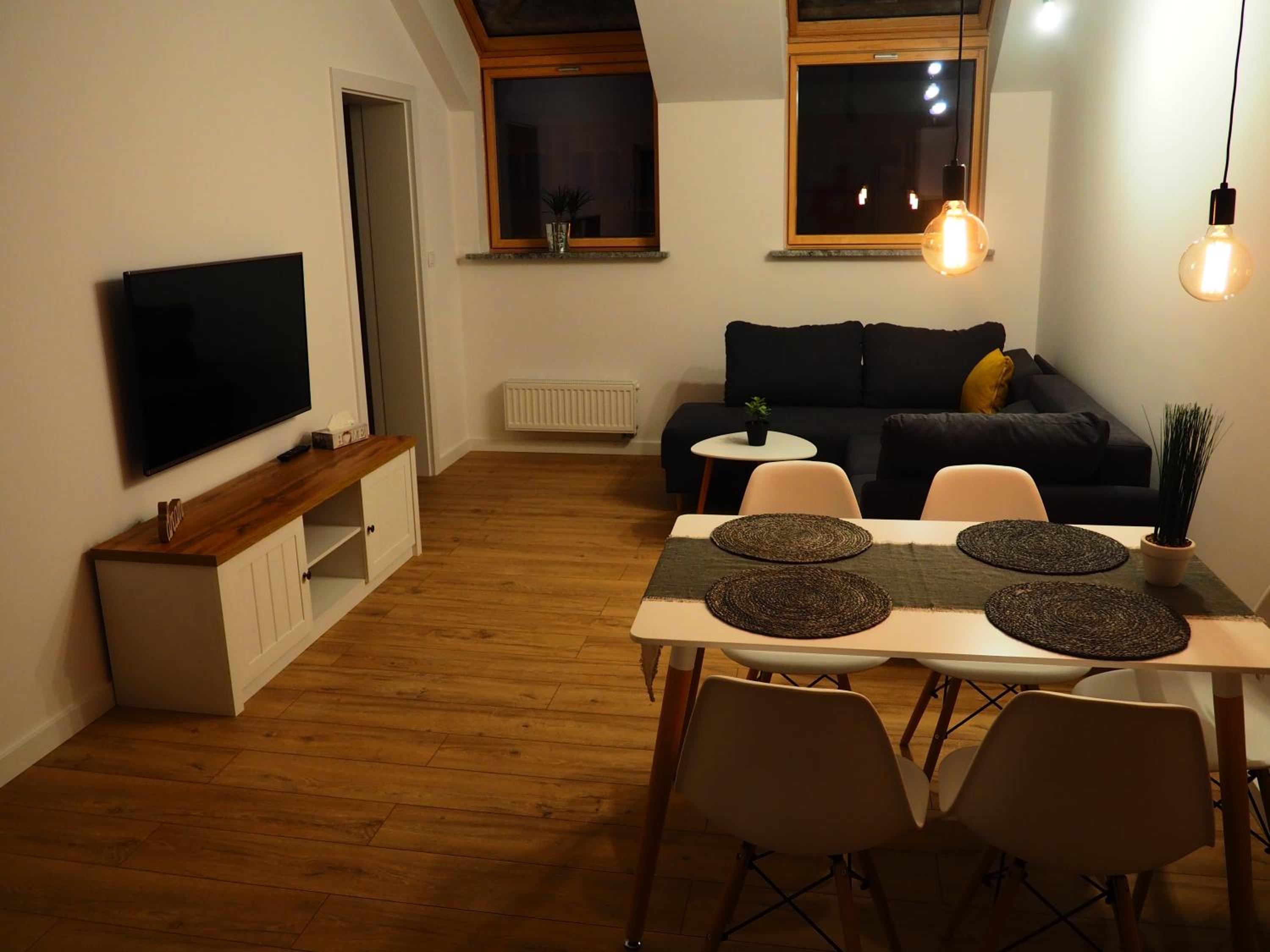 One-Bedroom Apartment - Photo 25