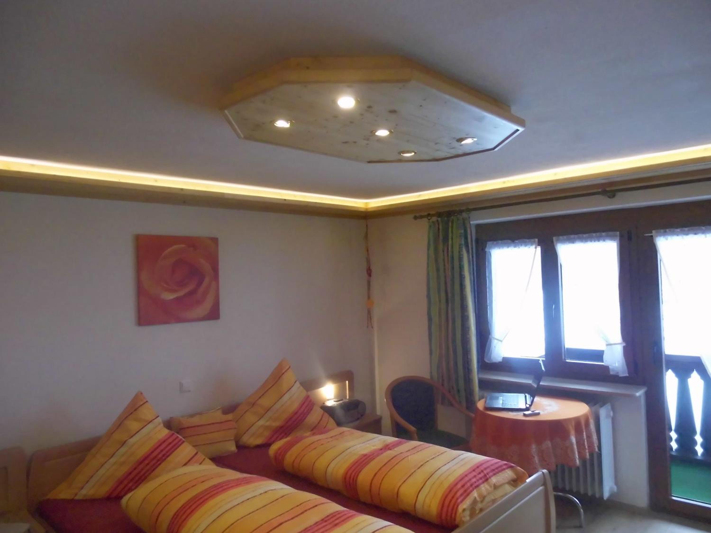 Apartment with Mountain View photo 1