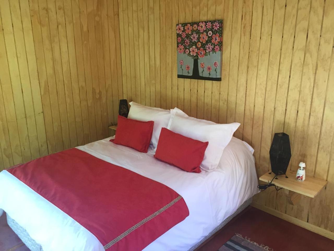 One-Bedroom Cabin photo 2