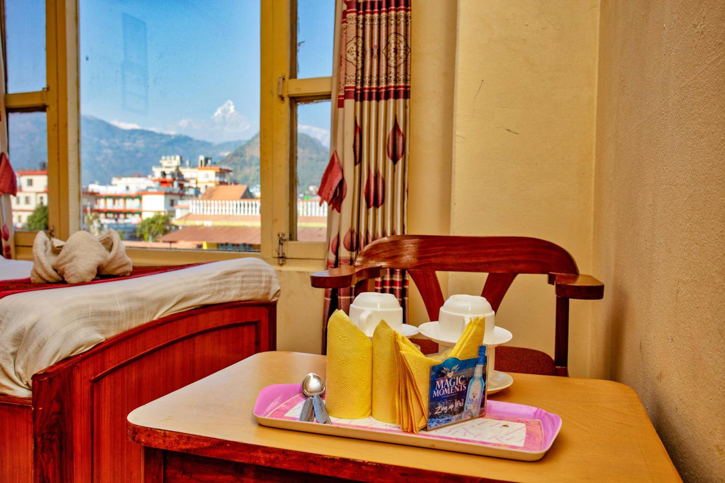 Double Room with Mountain View - Photo 2