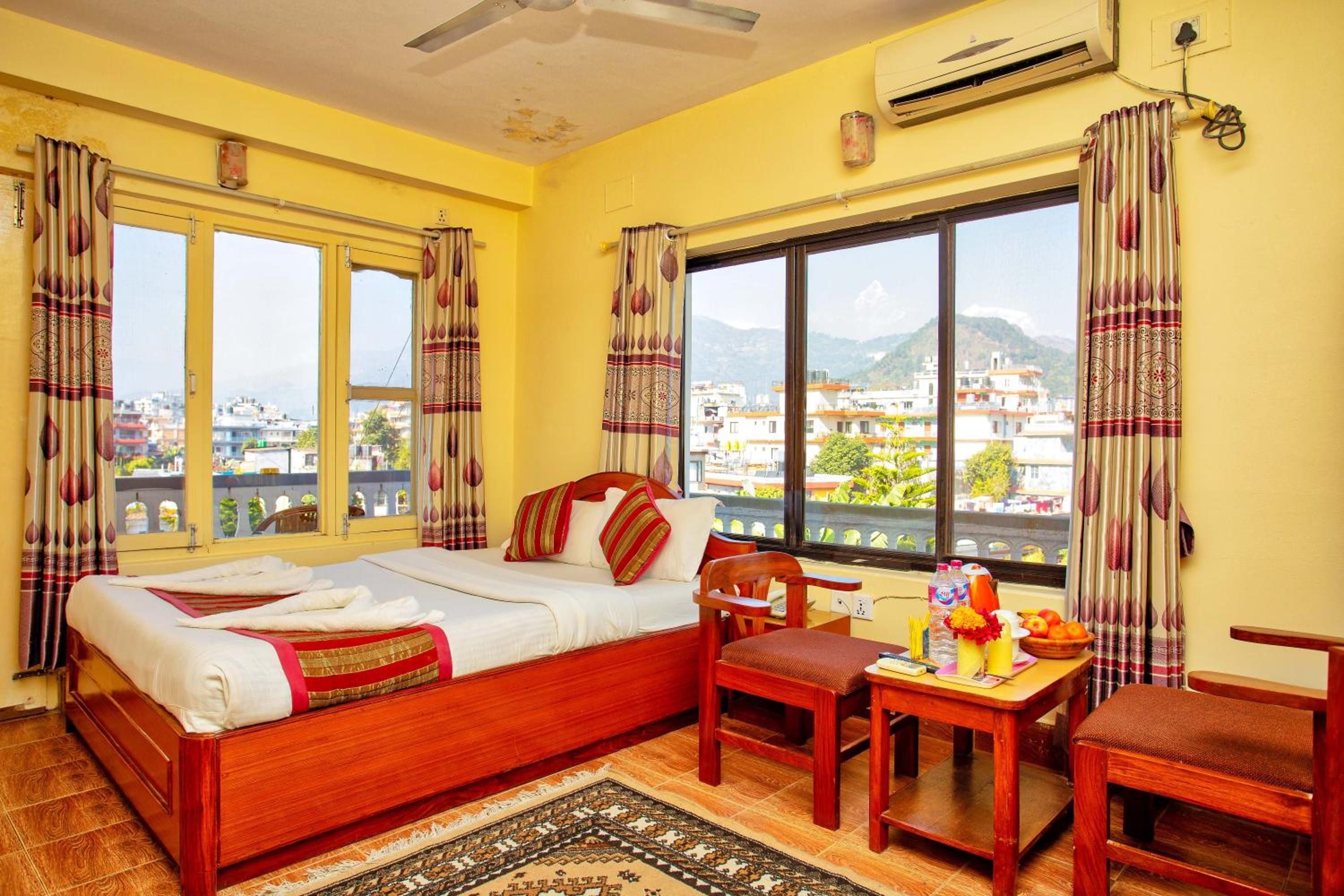 Double Room with Mountain View - Photo 1
