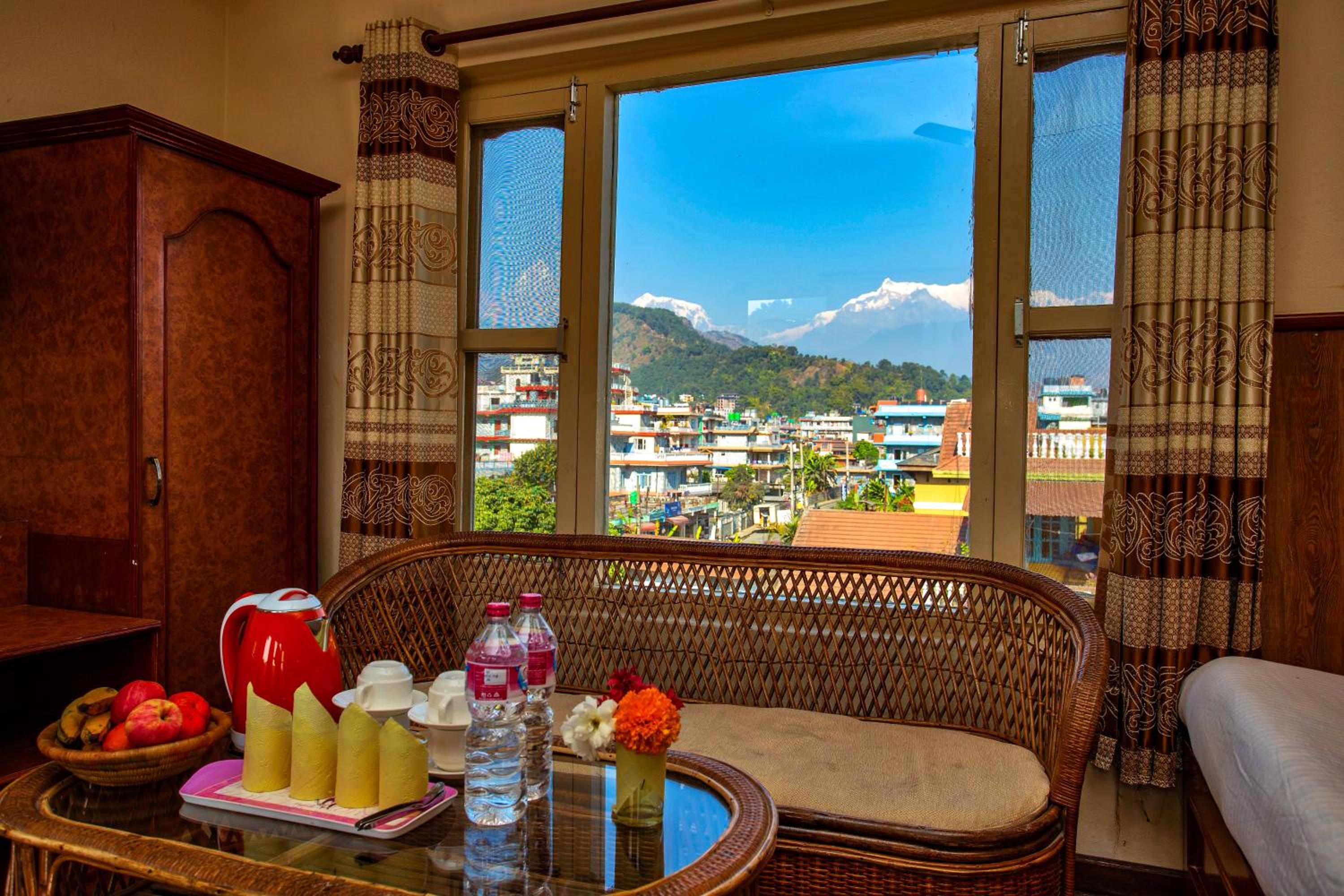 Double Room with Mountain View - Photo 4