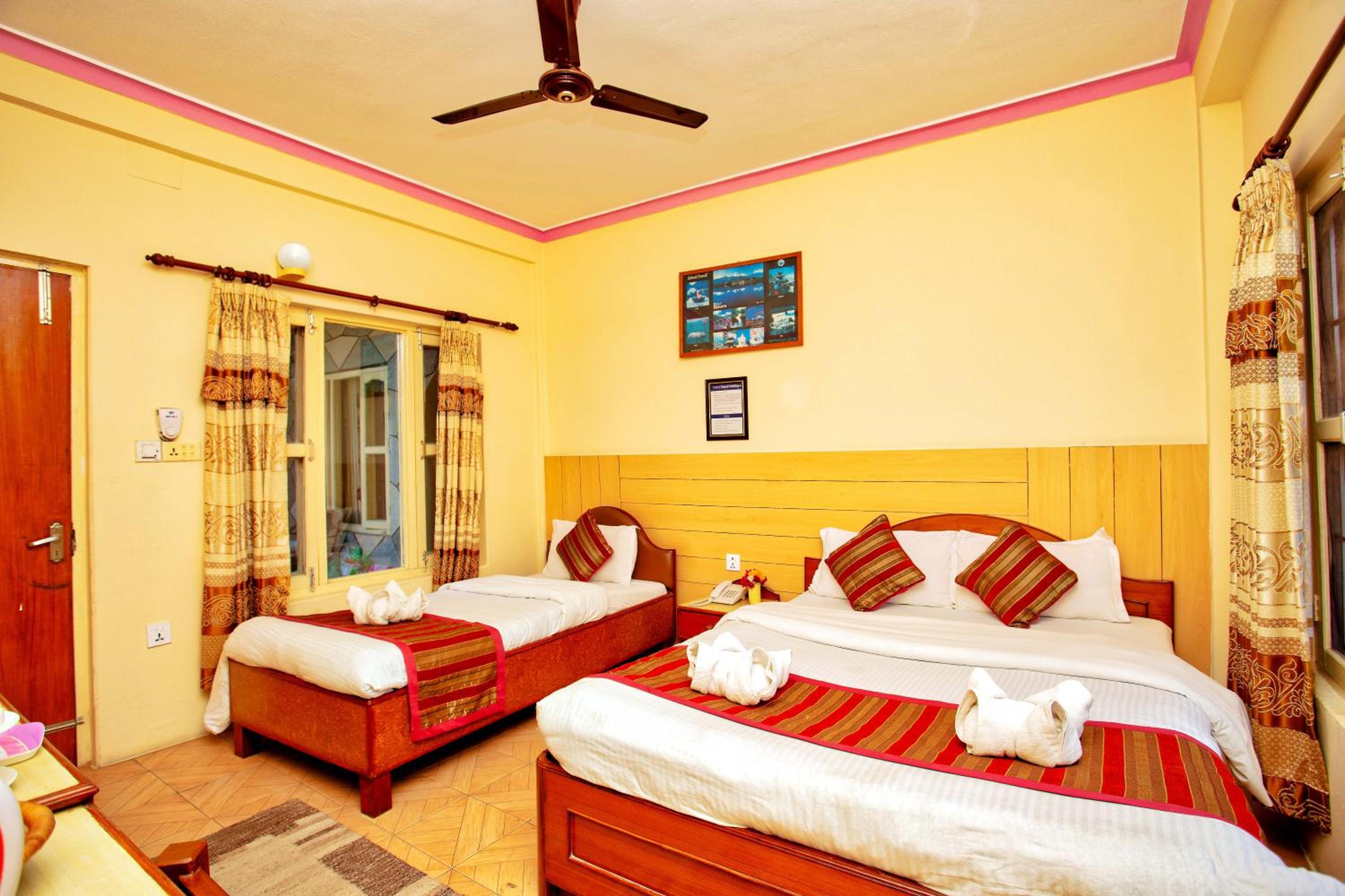 Deluxe Family Room - Photo 4