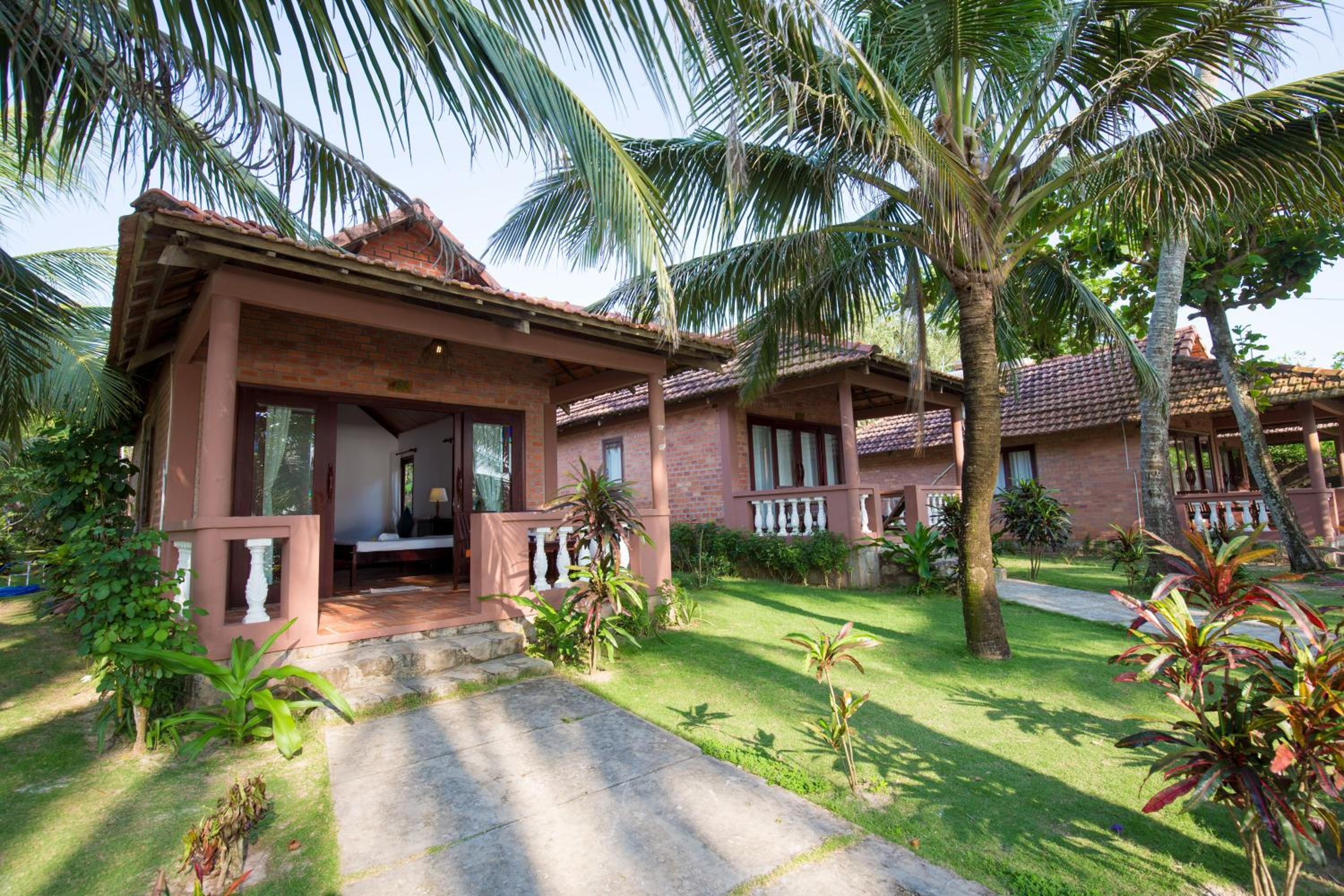 Bungalow with Sea View