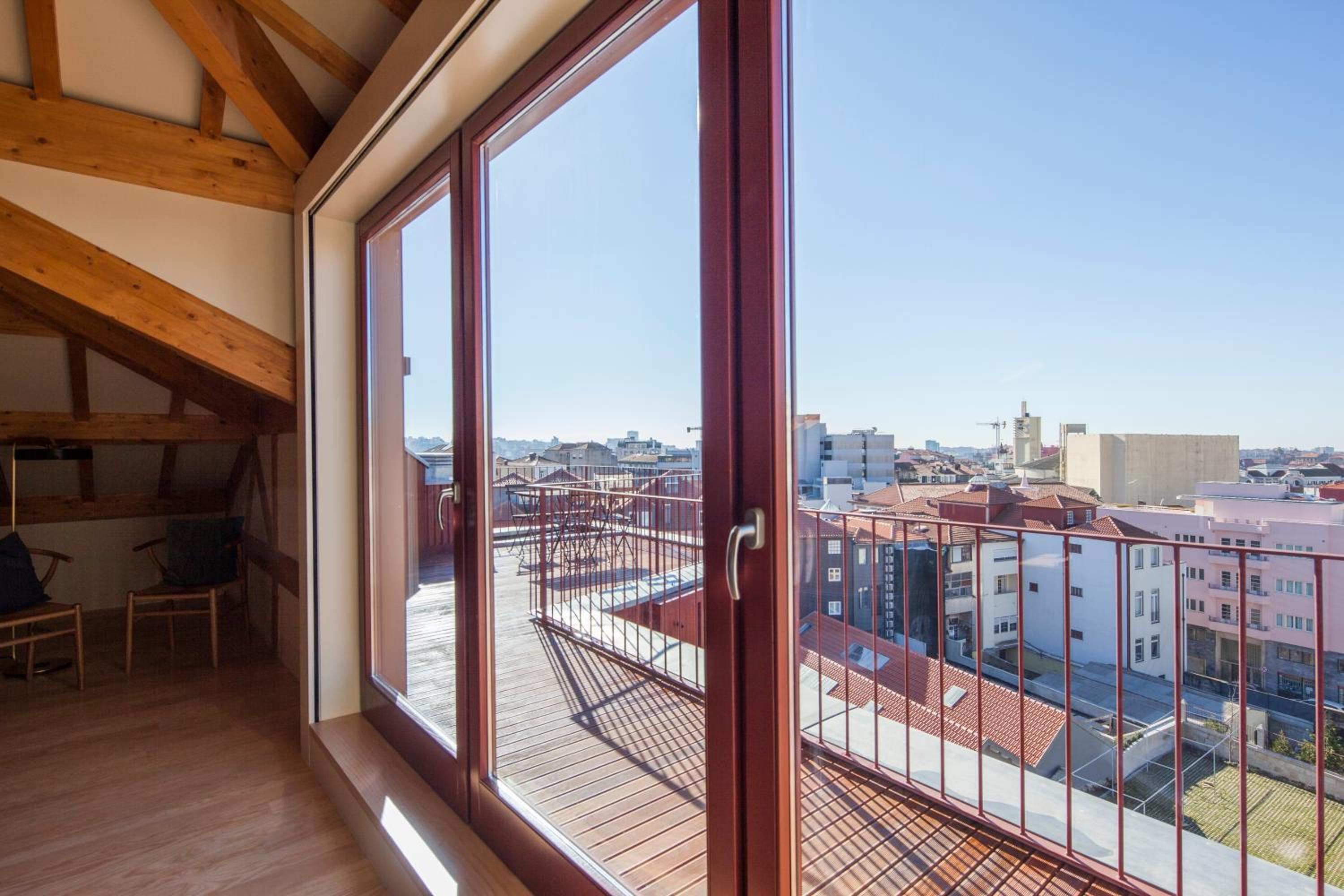 Three-Bedroom Apartment - Penthouse with Terrace and Pool View photo 3