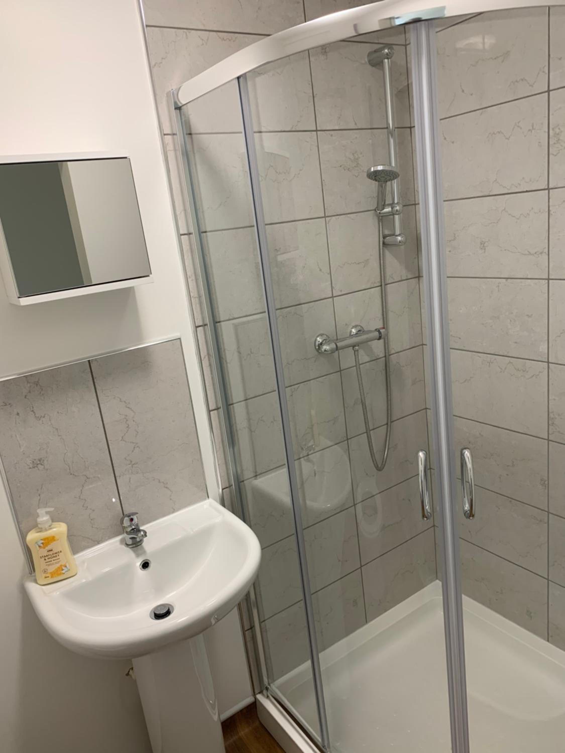 Double Room with Private Bathroom photo 3