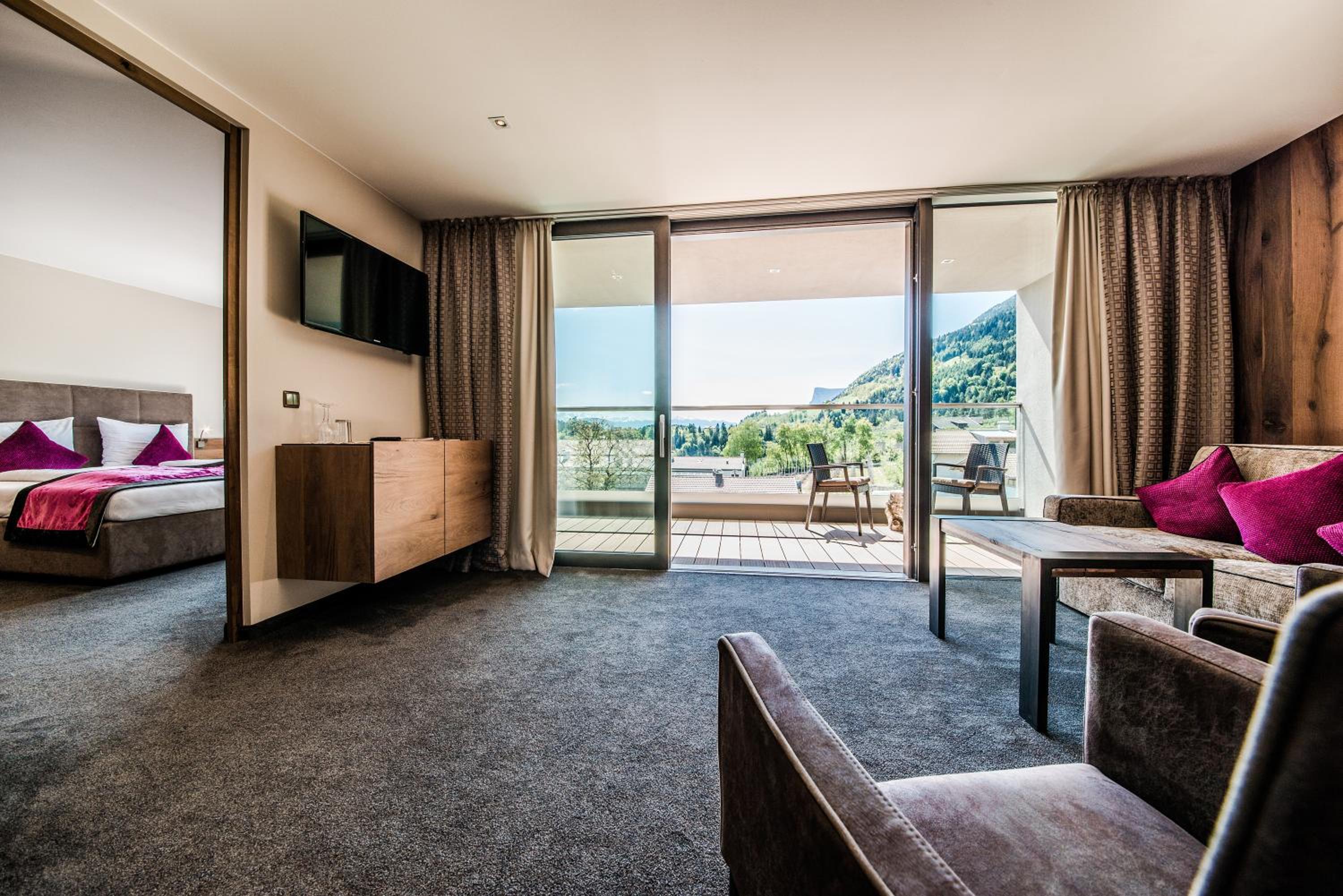 Deluxe Suite
