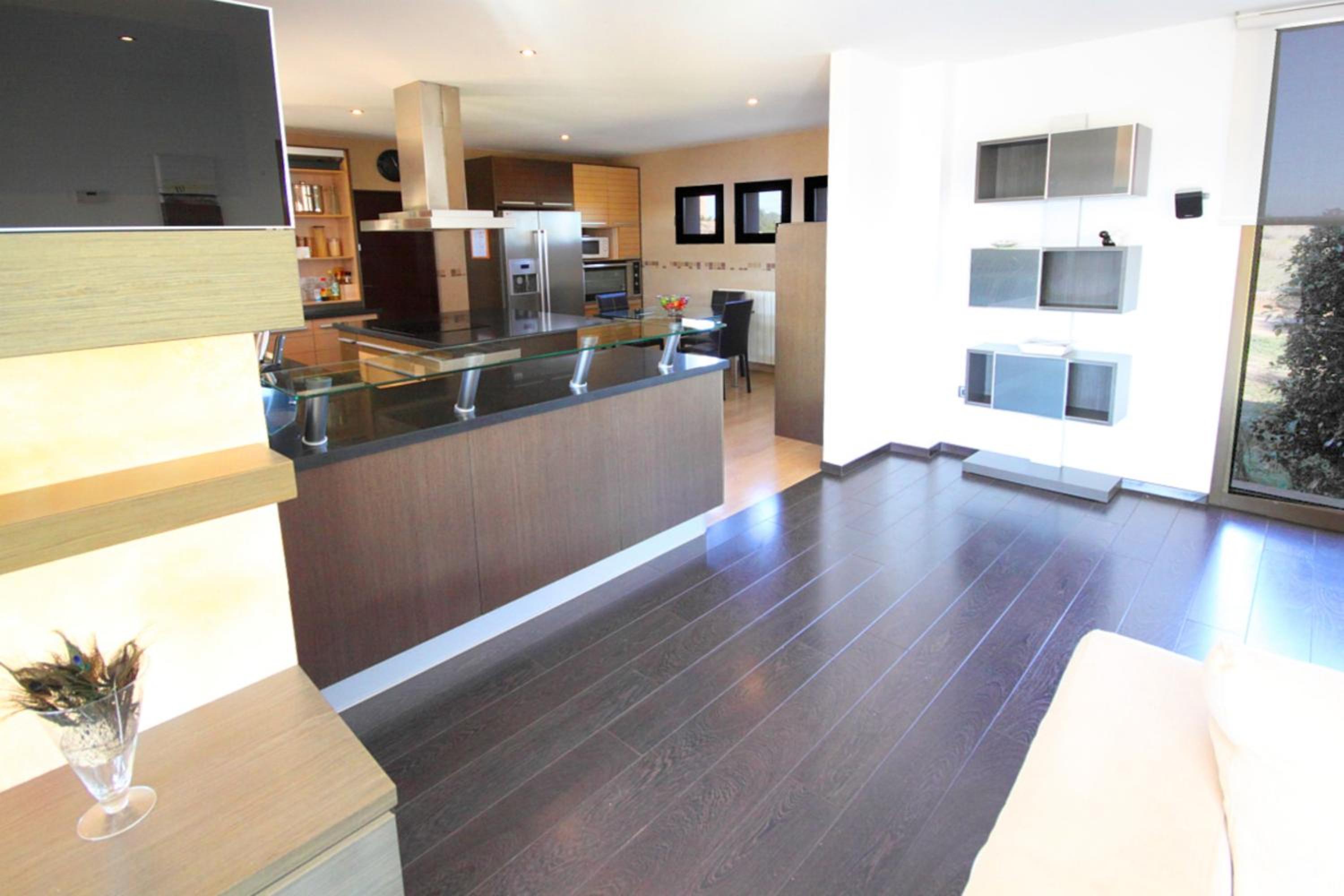 Three-Bedroom Villa photo 2