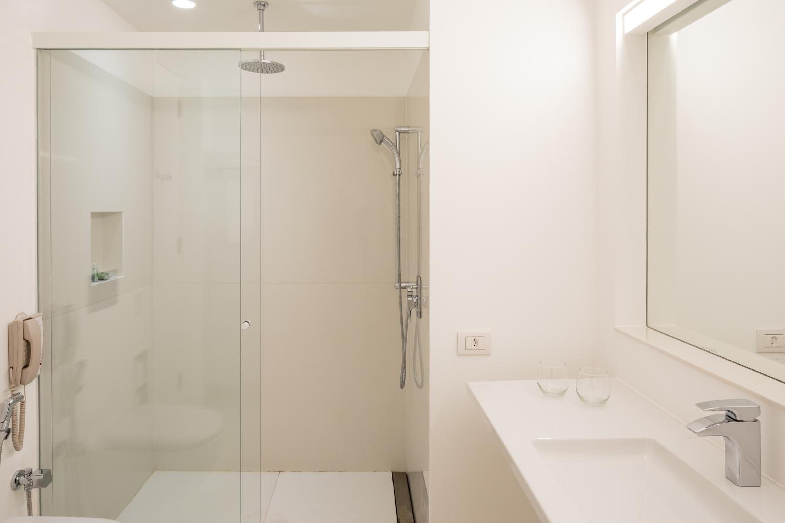 Executive Double Apartment thumbnail 5