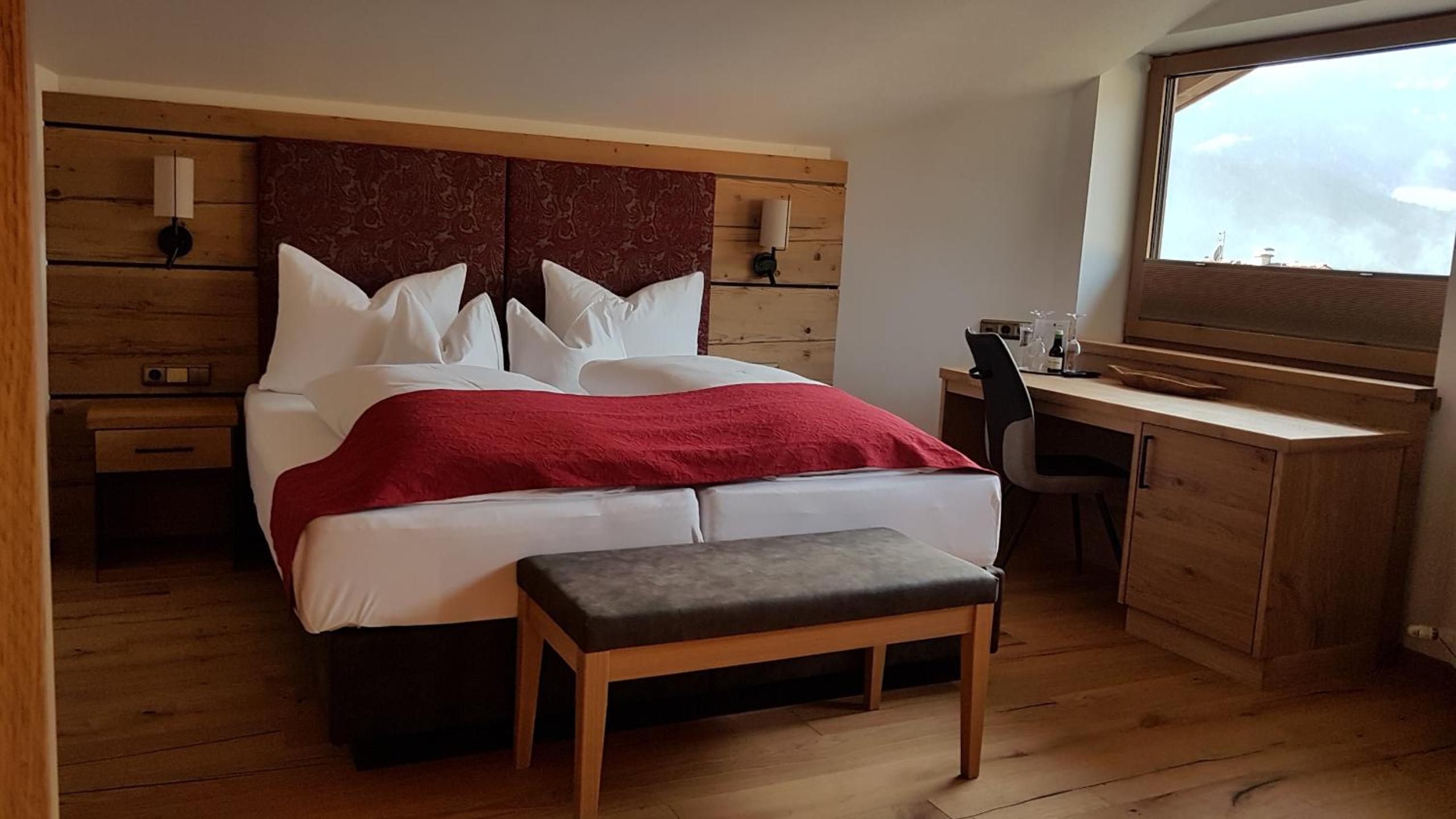 Suite - Photo 47