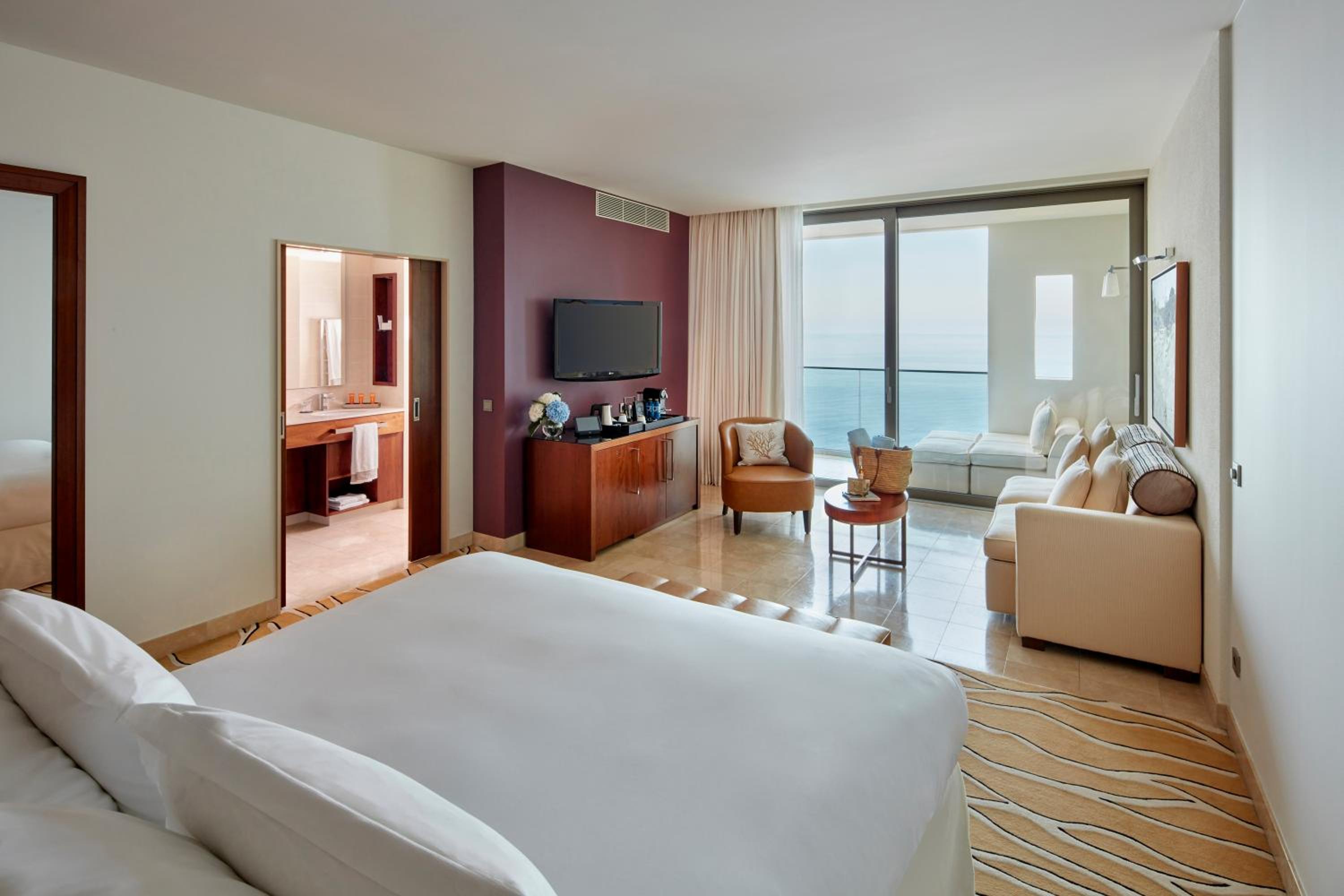 Suite Junior - Vue sur Mer Méditerranée