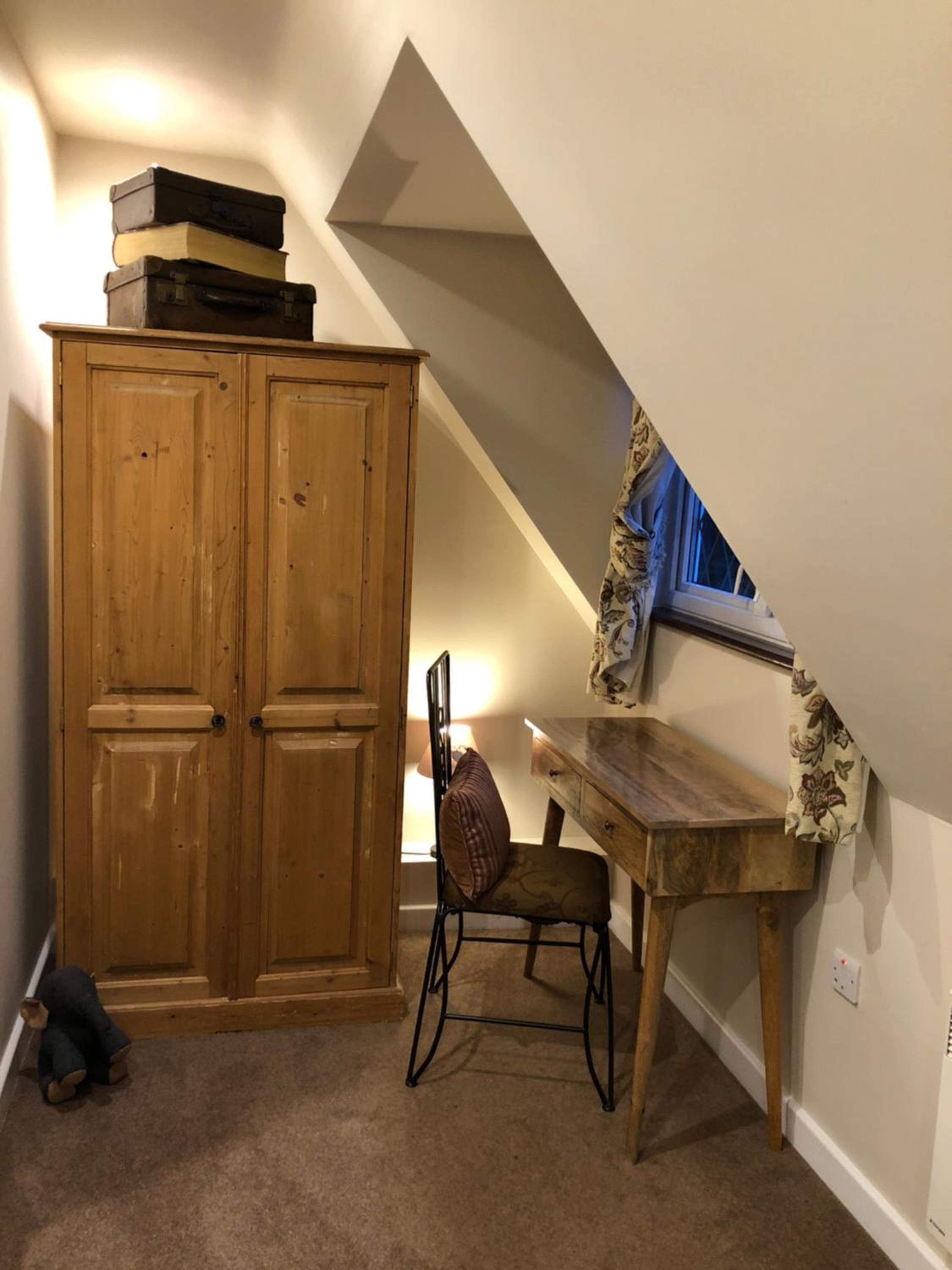 Deluxe Double Room with Private Bathroom photo 3