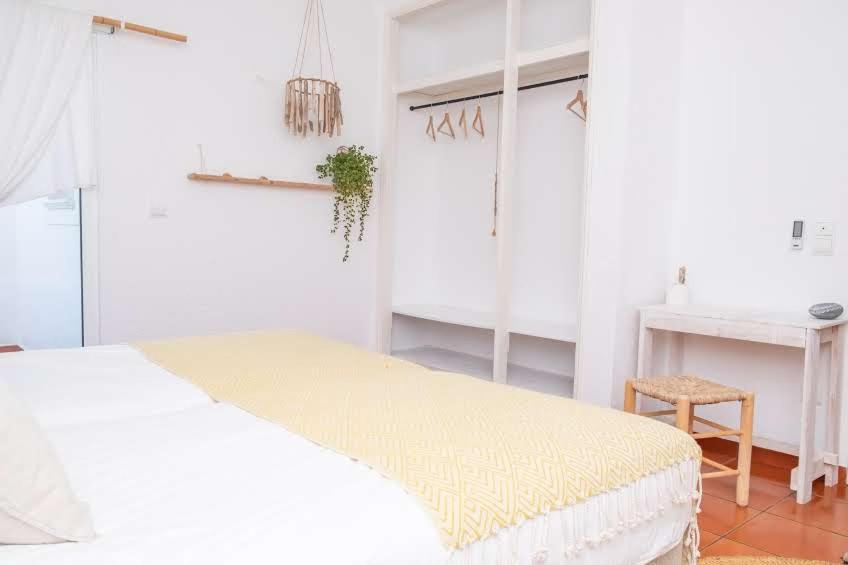 Twin Room with Balcony photo 2