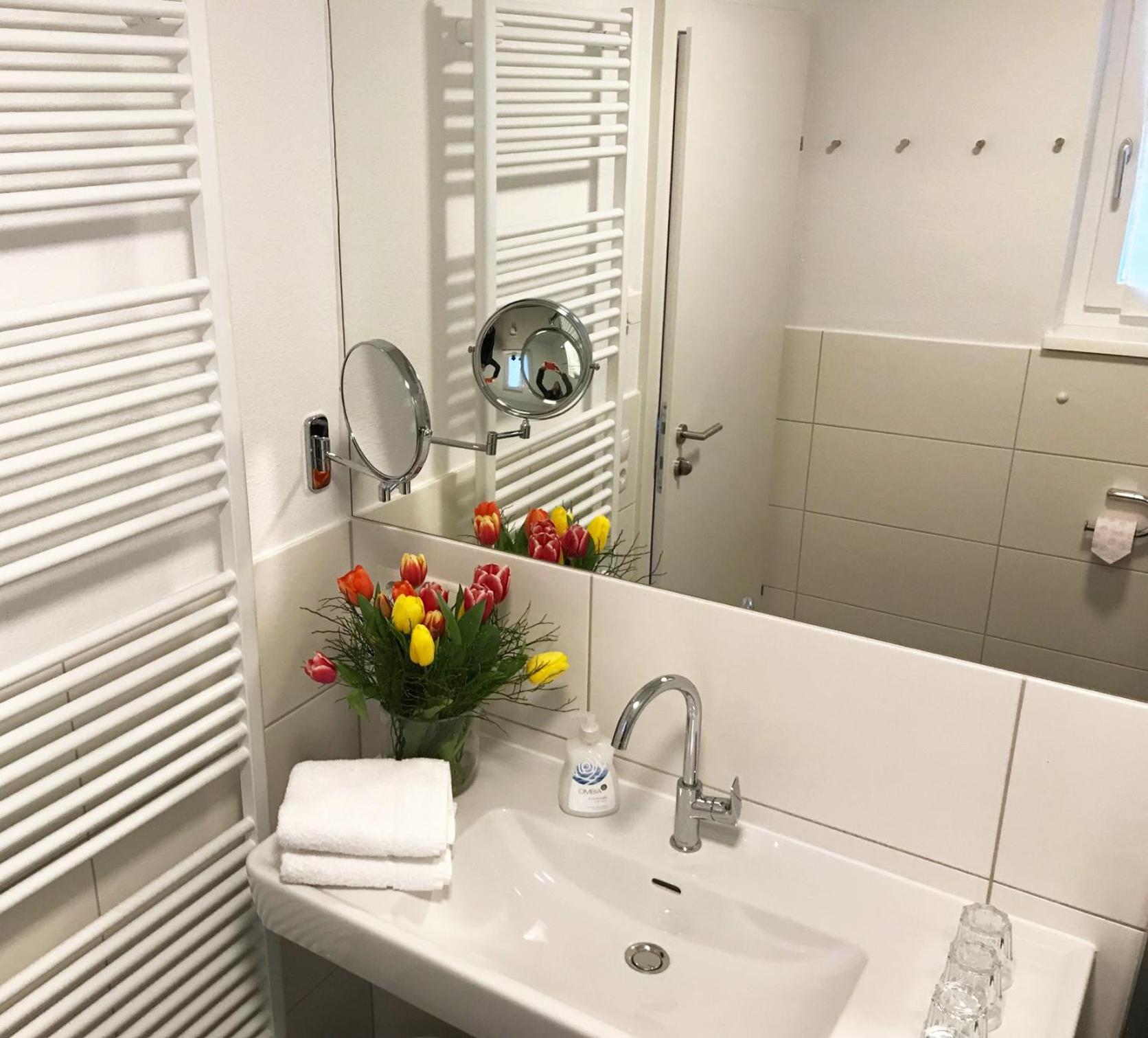 Two-Bedroom Apartment (5 Adults) - Photo 9