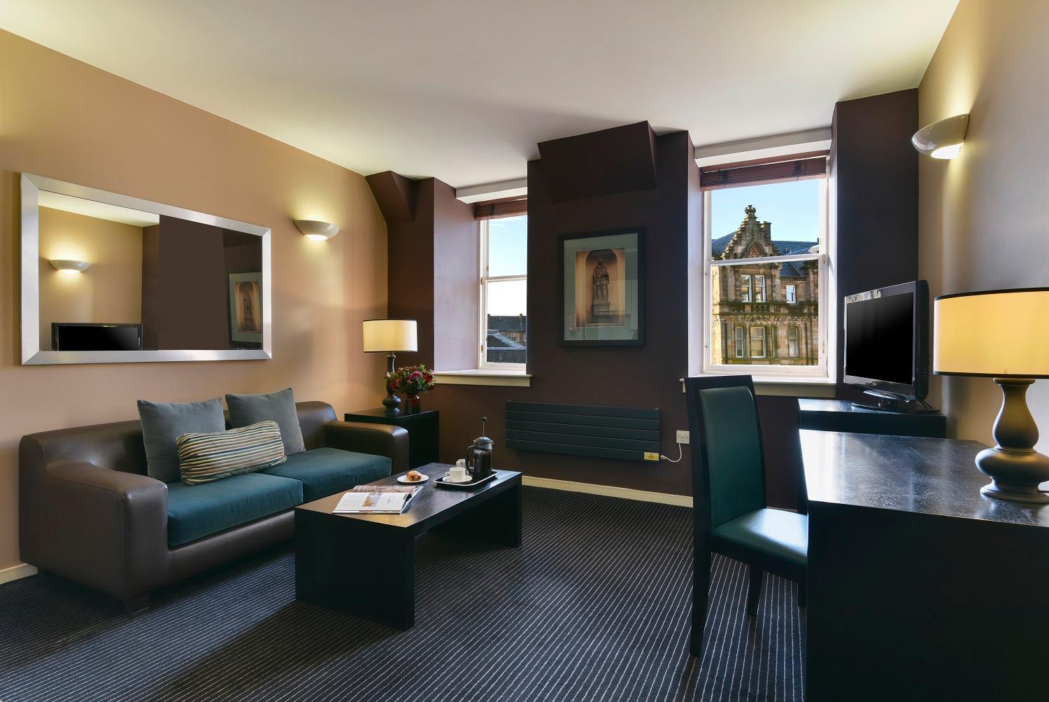 One-Bedroom Apartment - Photo 1