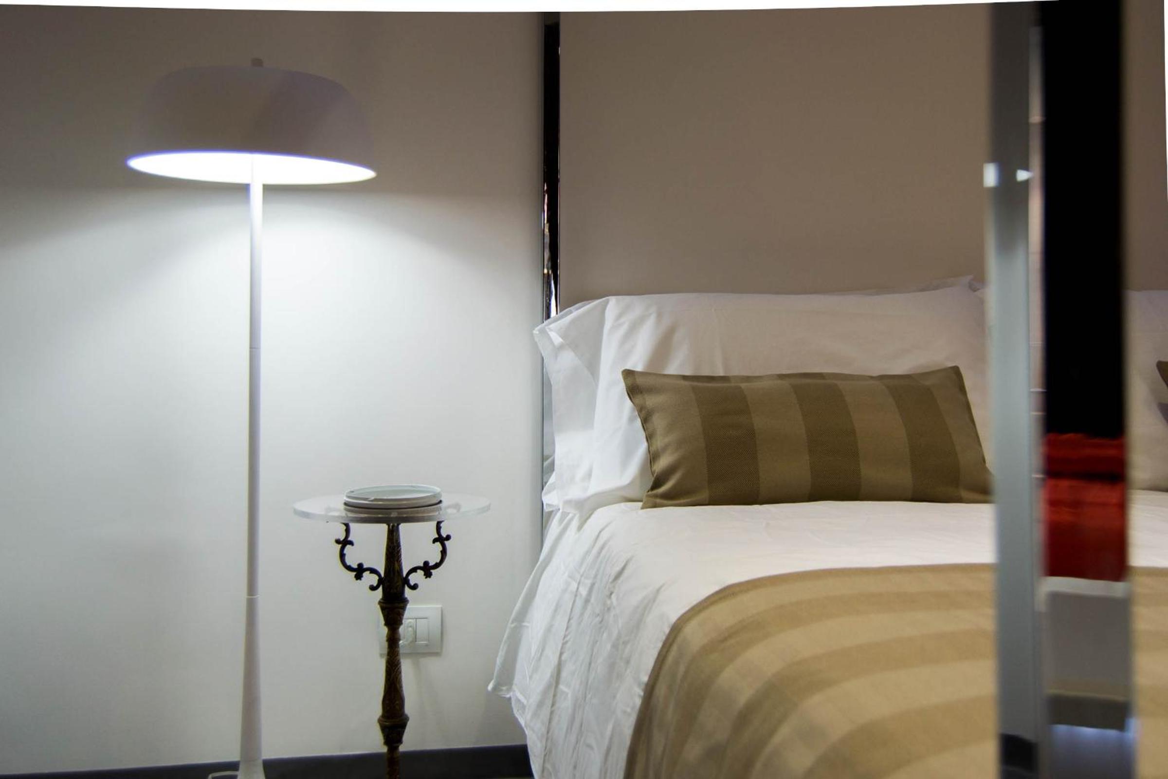 Deluxe Double Room with Balcony photo 2