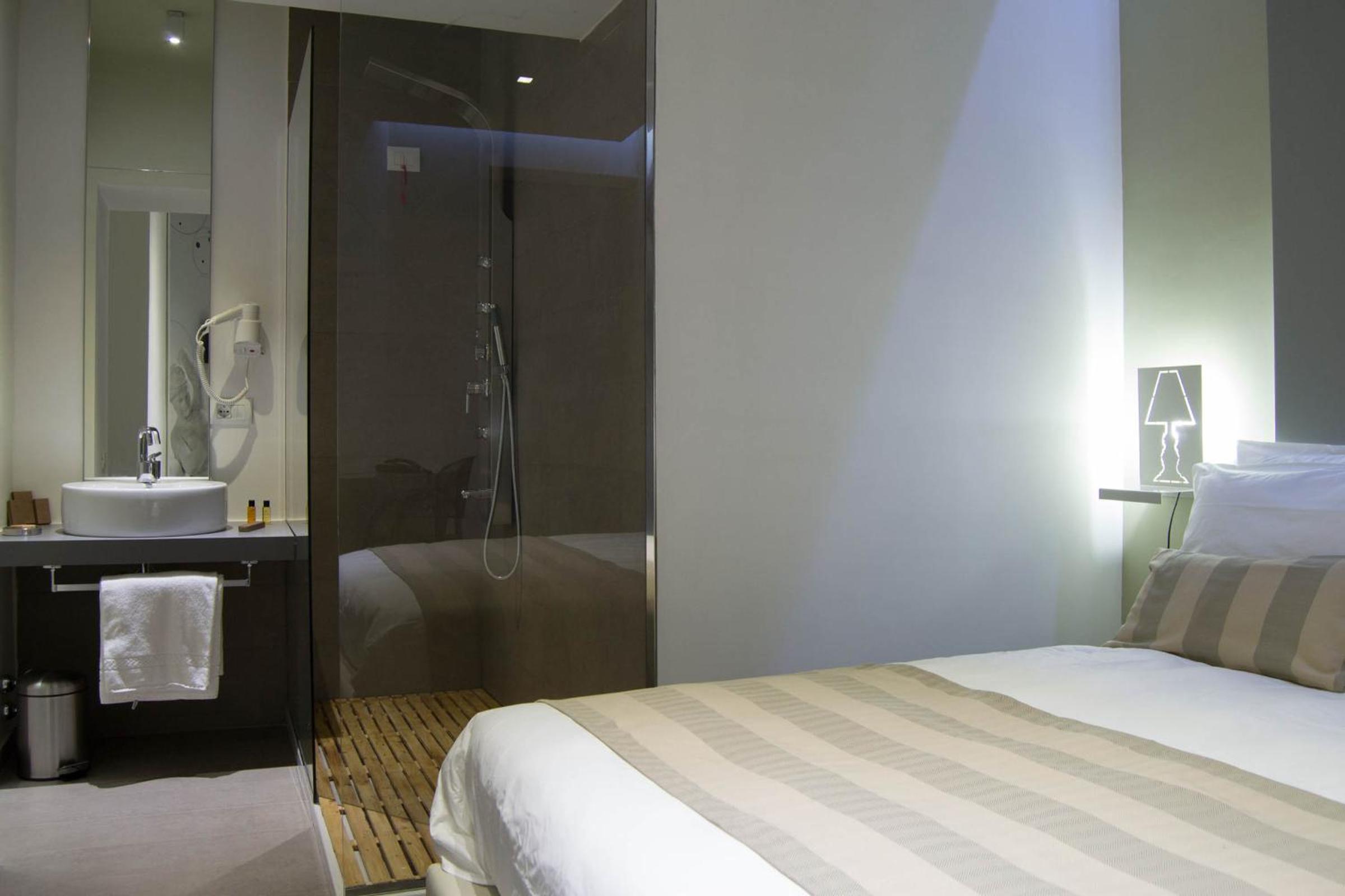 Superior Double Room with Balcony photo 2