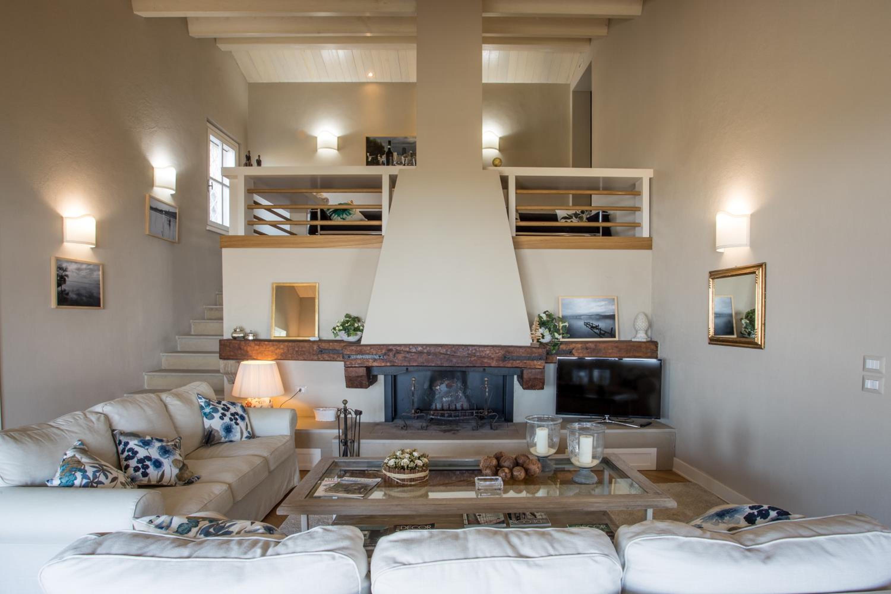 Three-Bedroom Villa photo 1