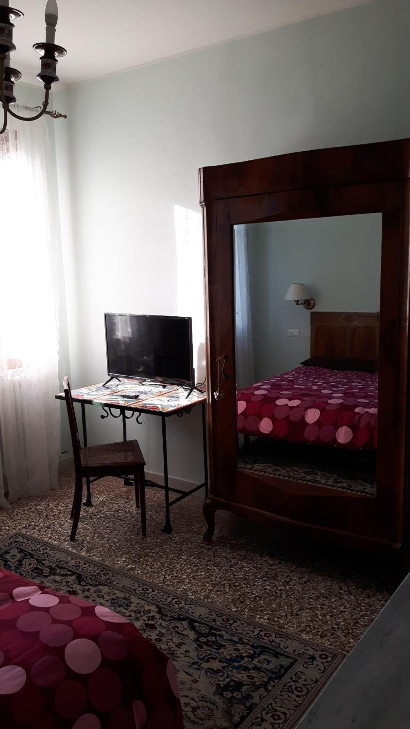 Deluxe Double Room with Balcony photo 1