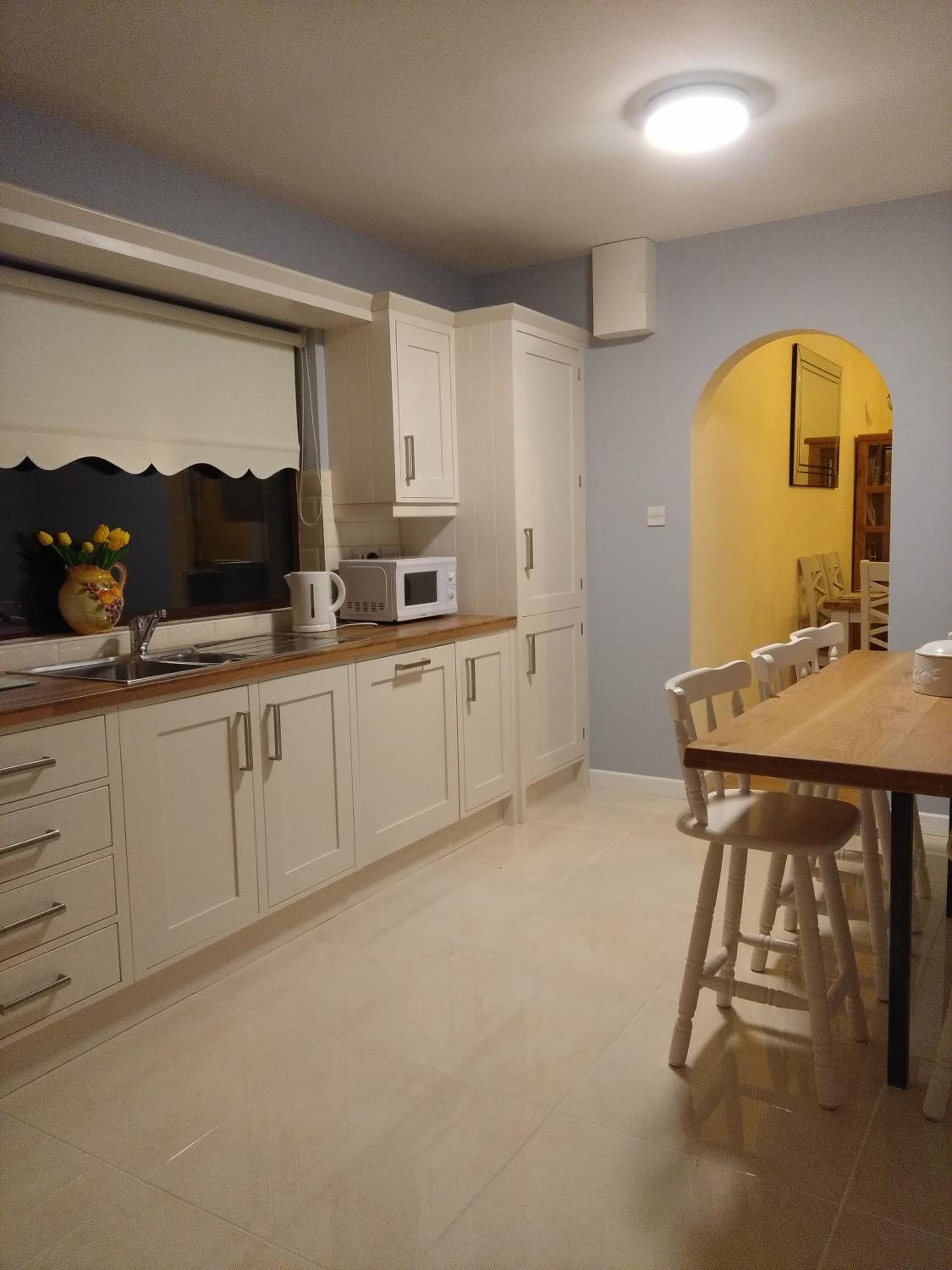 Three-Bedroom House photo 3