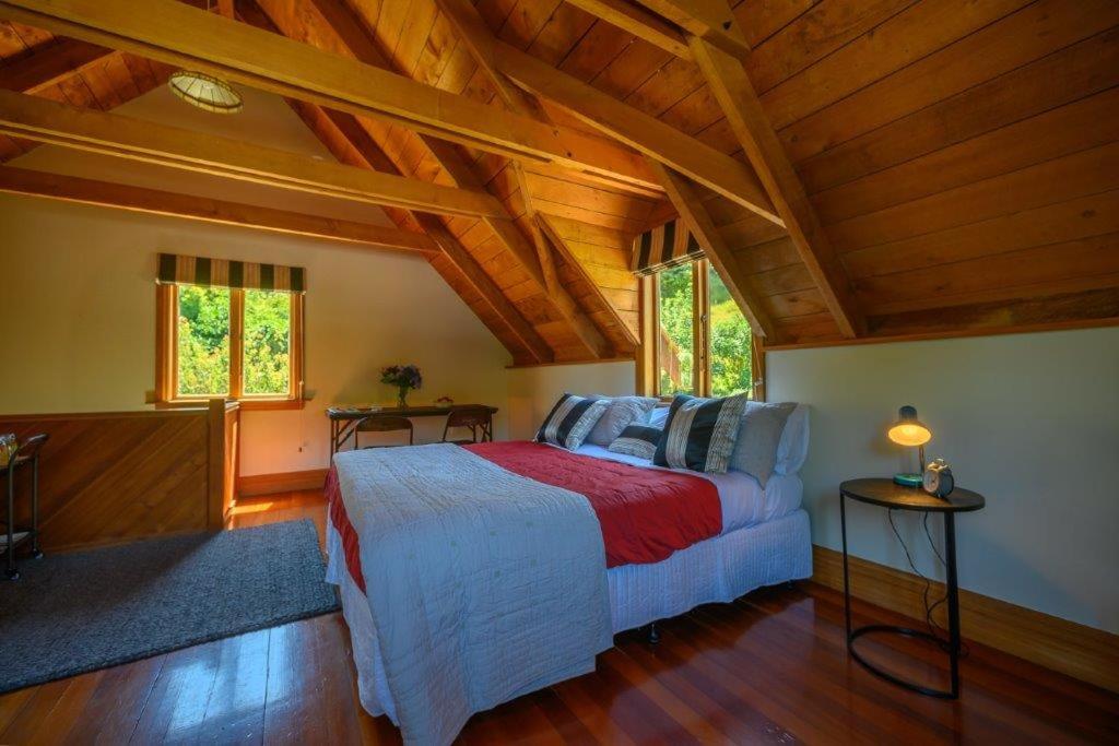 One-Bedroom House photo 1