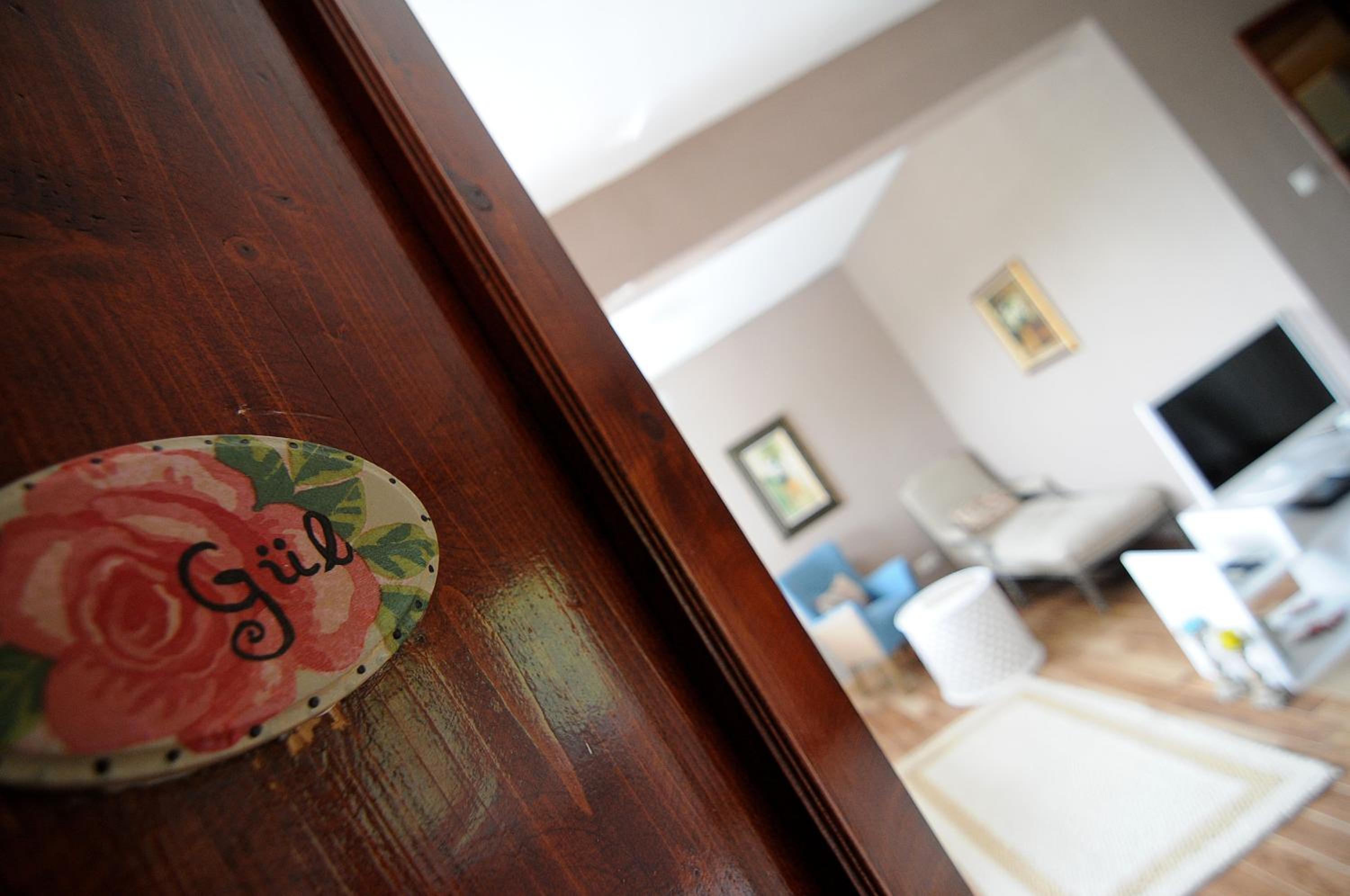 Queen Suite with Spa Bath - Photo 2