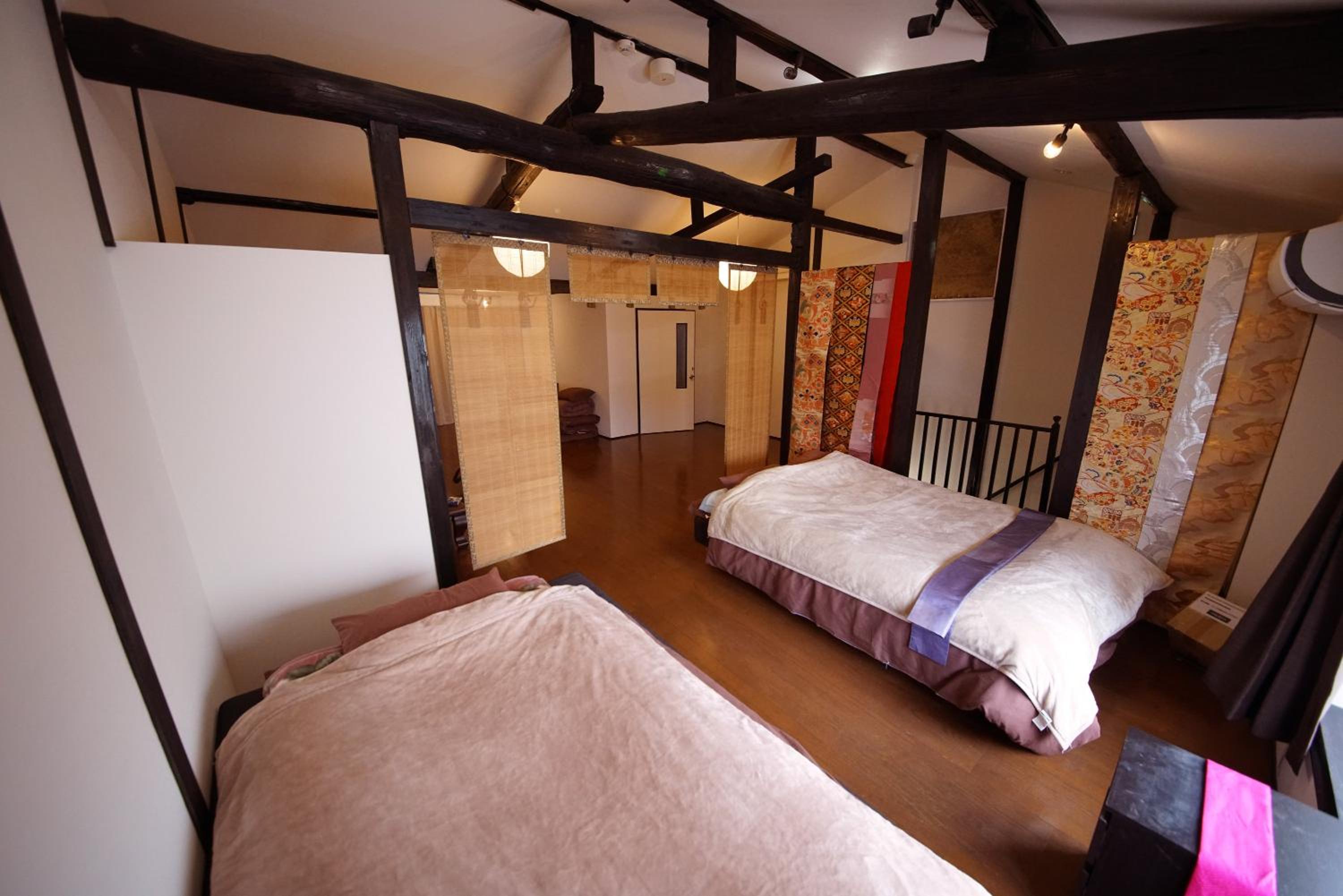One-Bedroom Apartment - Photo 21