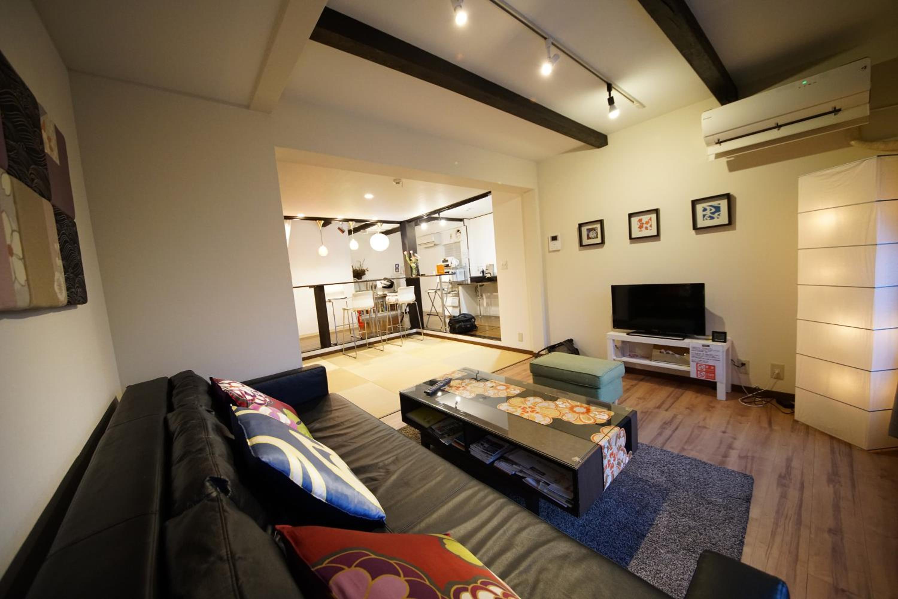 One-Bedroom Apartment - Photo 91