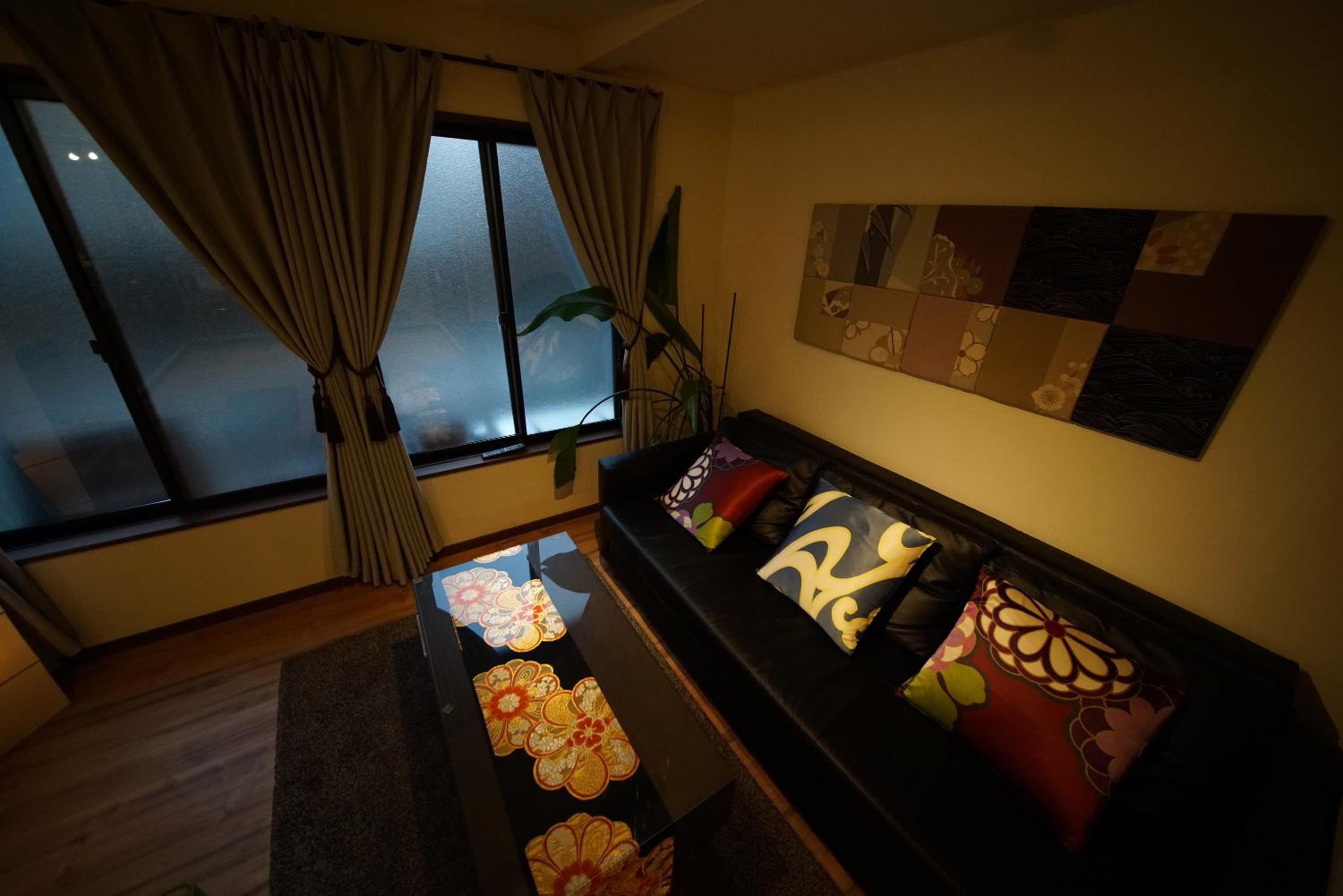 One-Bedroom Apartment - Photo 90