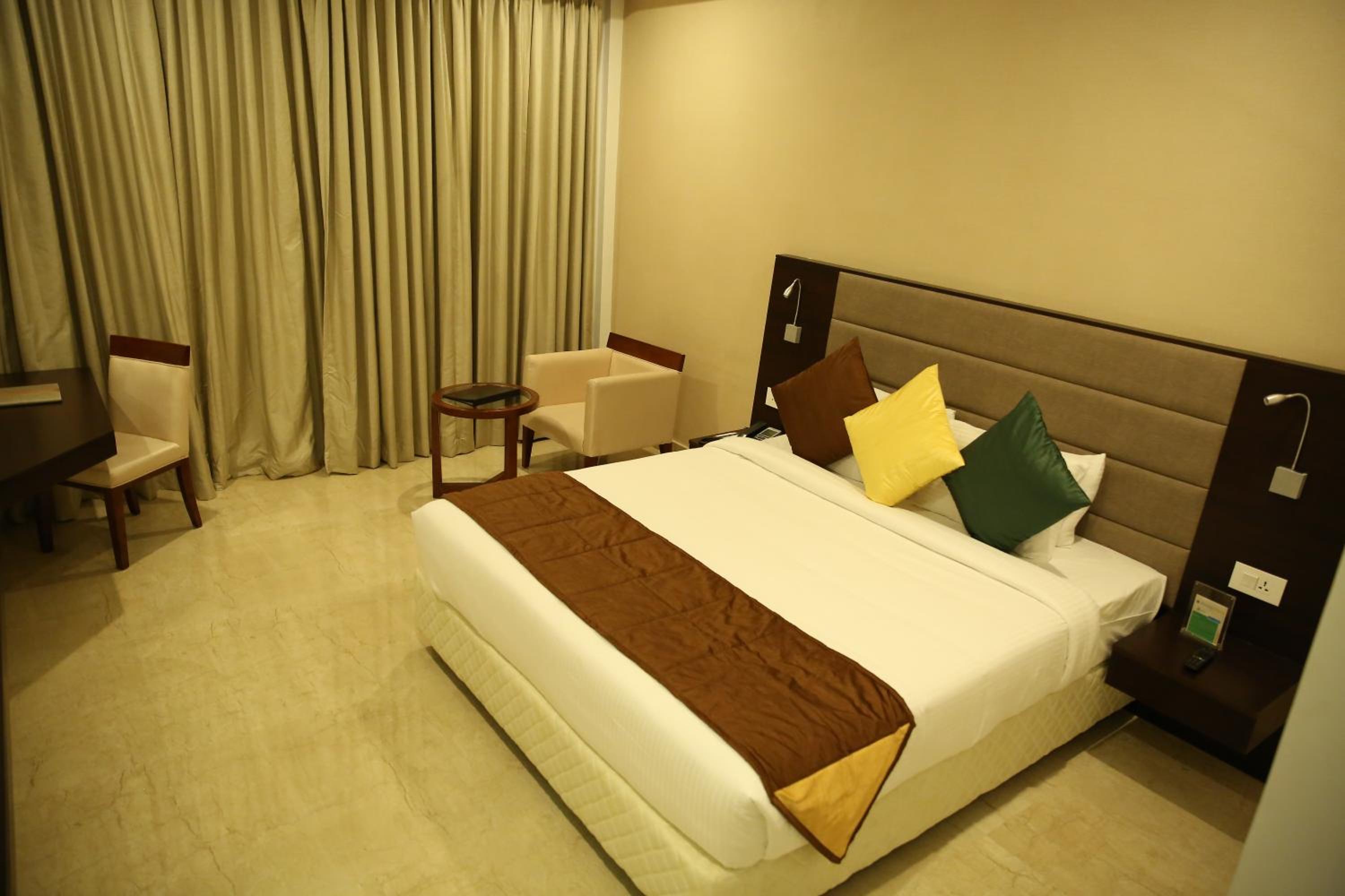 Superior Double or Twin Room photo 2