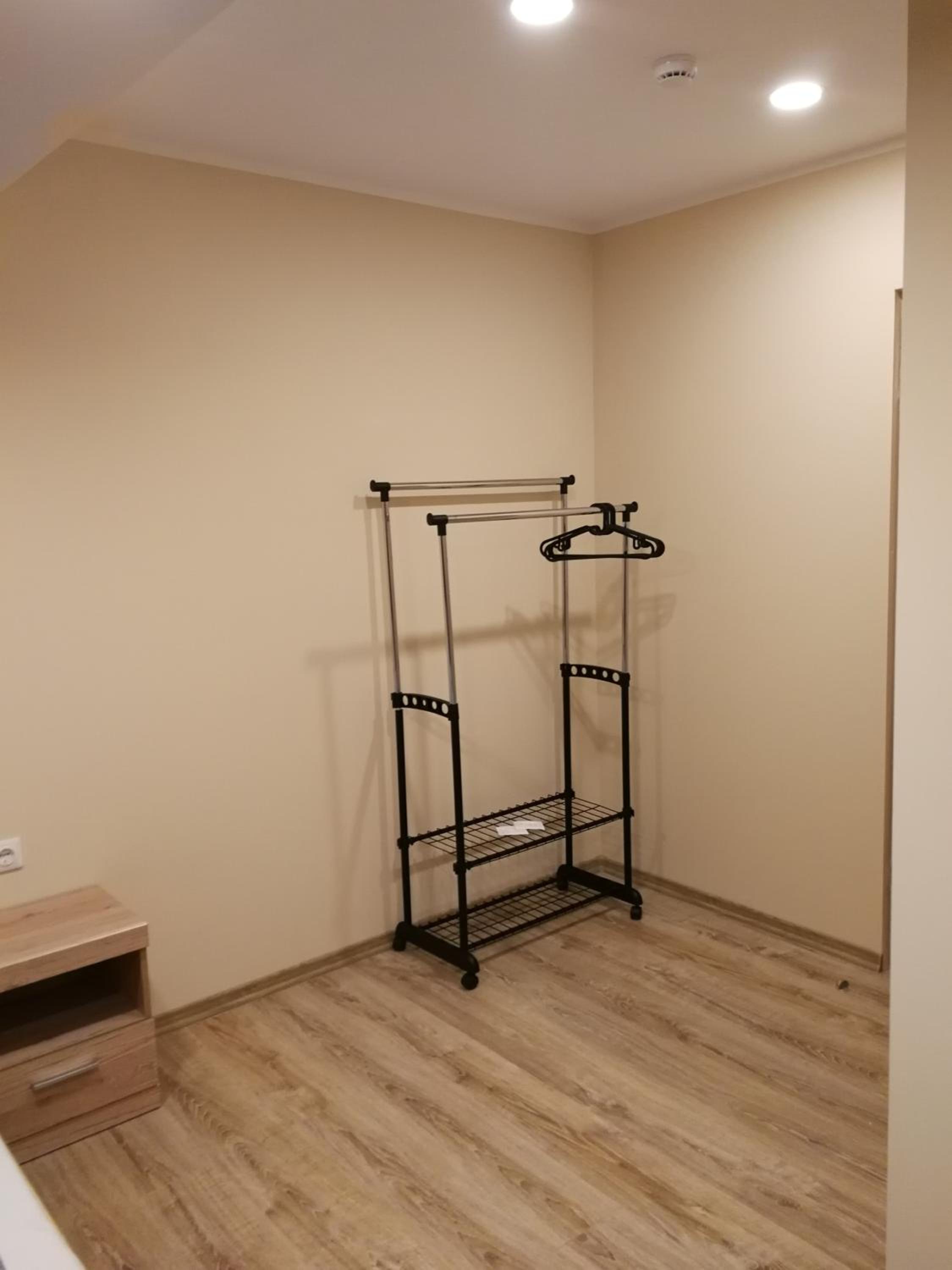 Standard Twin Room - Photo 2