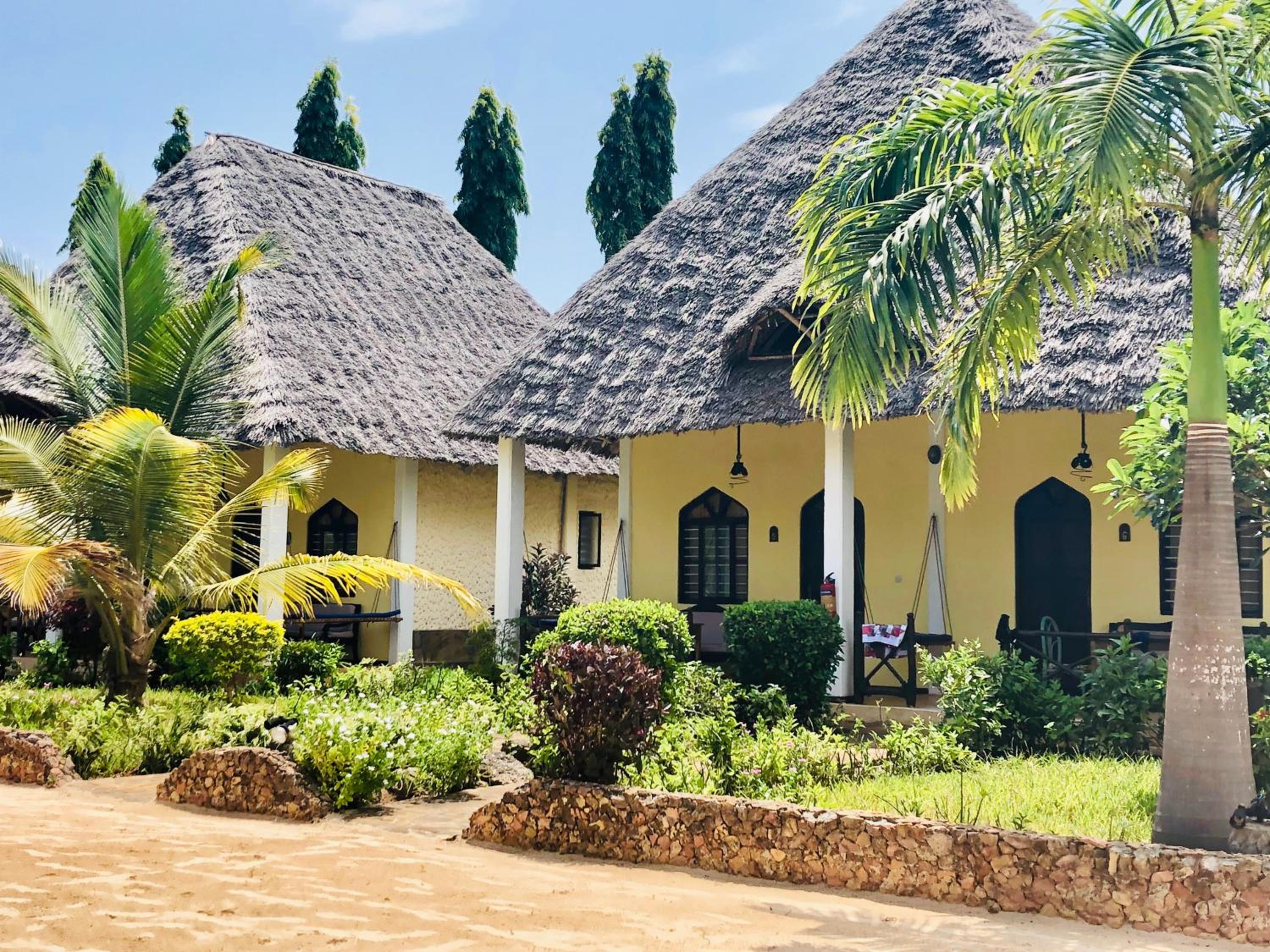 Deluxe Bungalow with Garden View