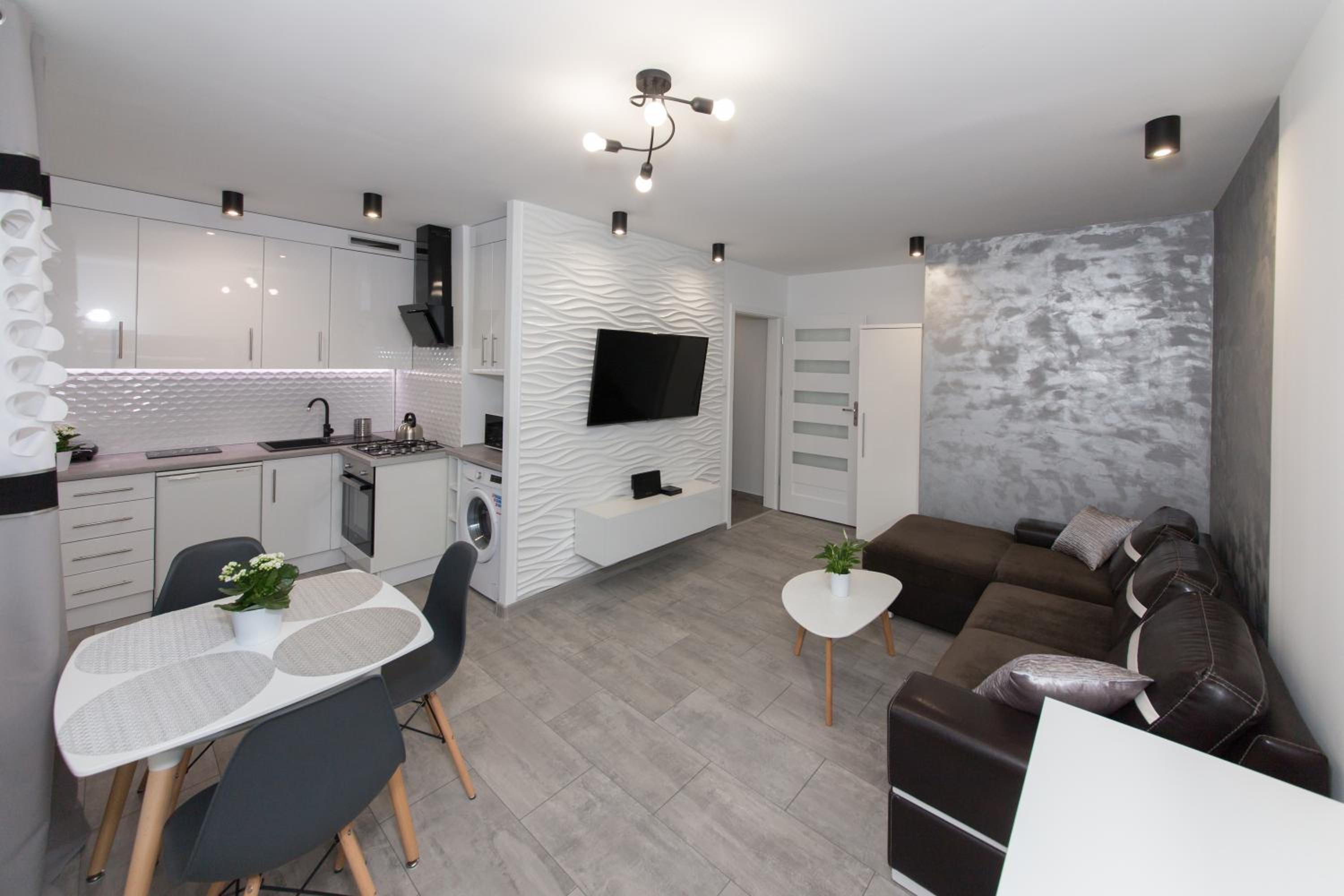 One-Bedroom Apartment - Photo 1