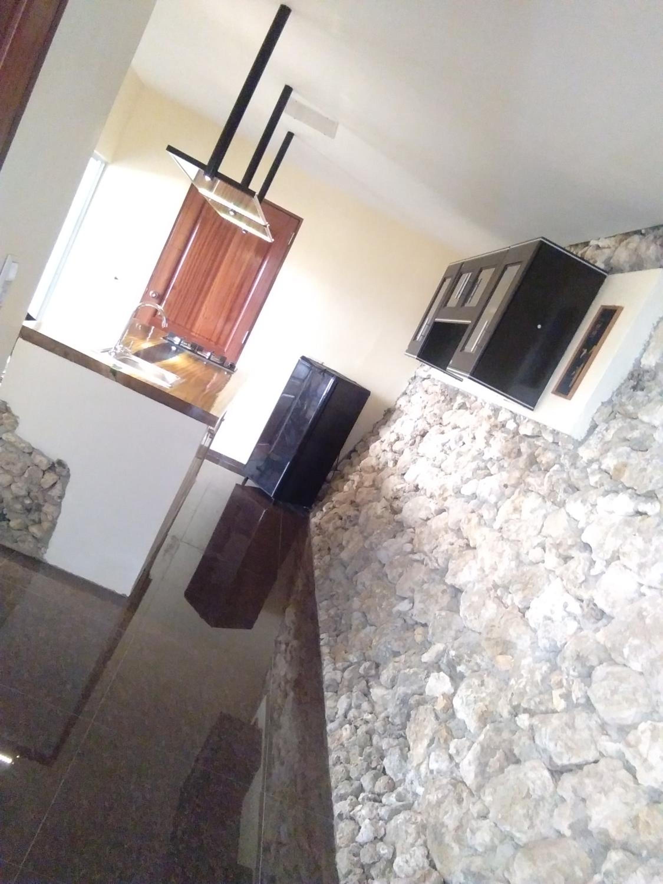 One-Bedroom Apartment - Photo 12